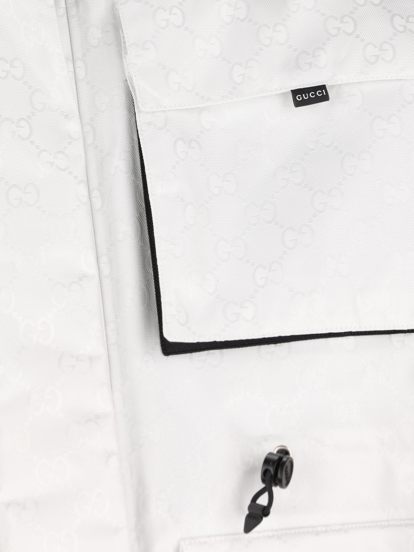 Giacca realizzata in tessuto tecnico. 837764 ZATL79000 GUCCI 