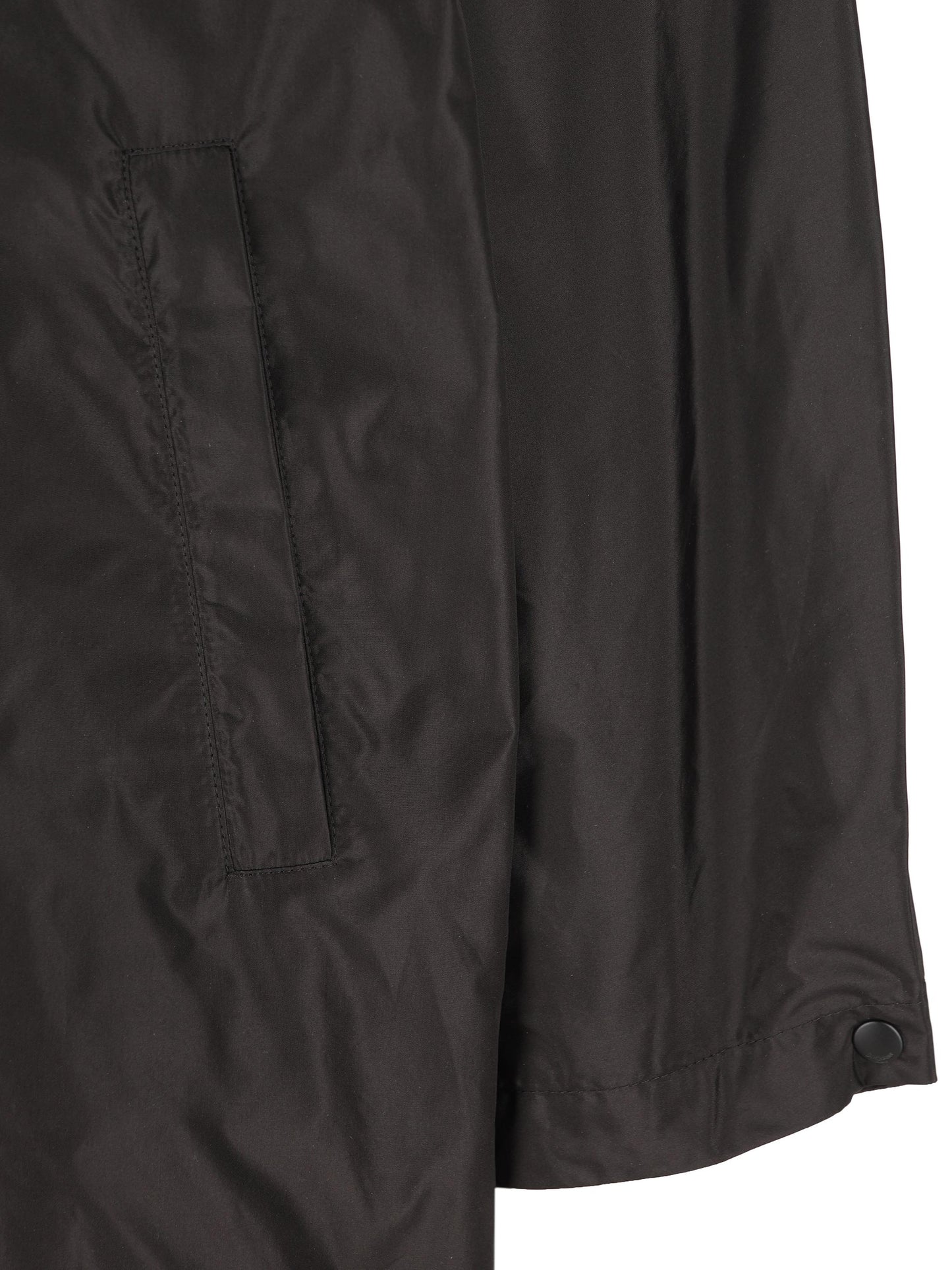 Parka realizzato in seta. 856754 Y1I021000 SAINT LAURENT 