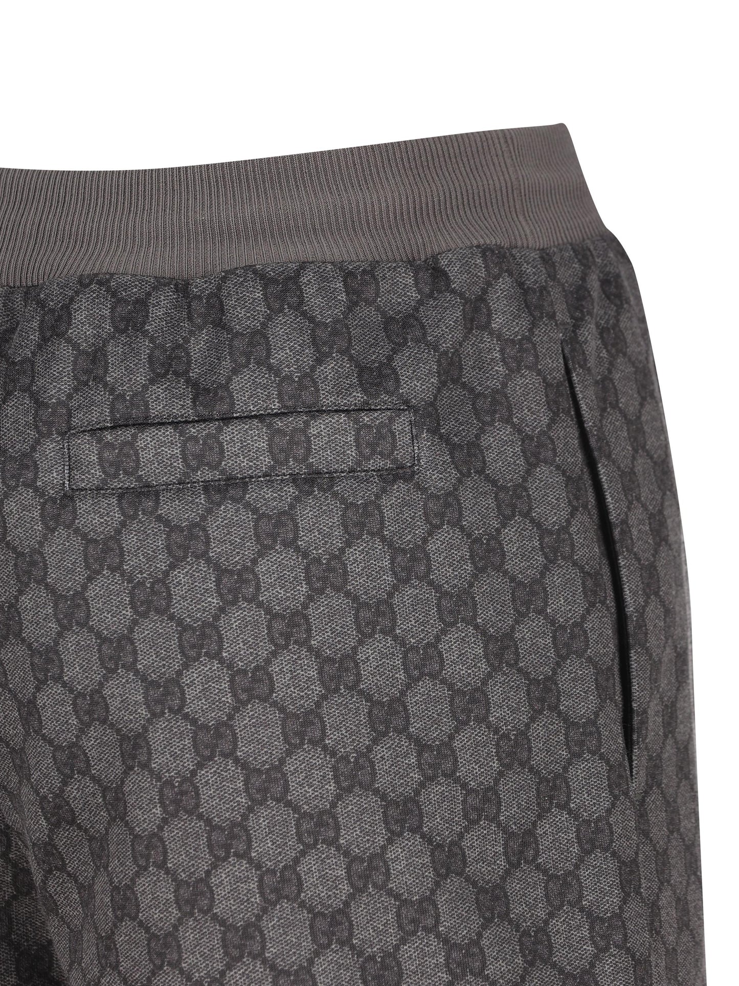 Shorts in jersey tecnico. 837609 XJHF01000 GUCCI 