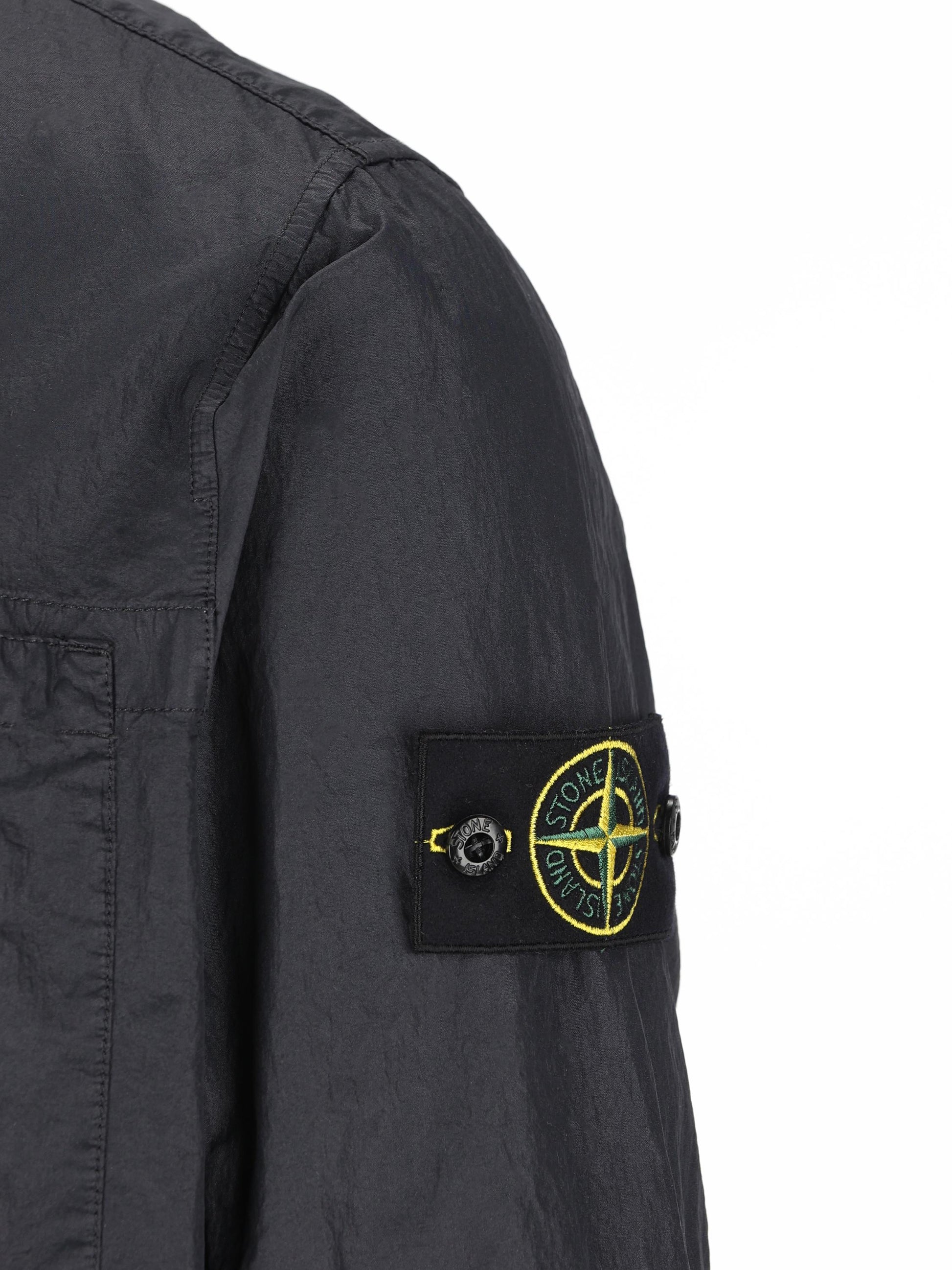 Giacca realizzata in poliammide. 1200020 S0351V0020 STONE ISLAND 
