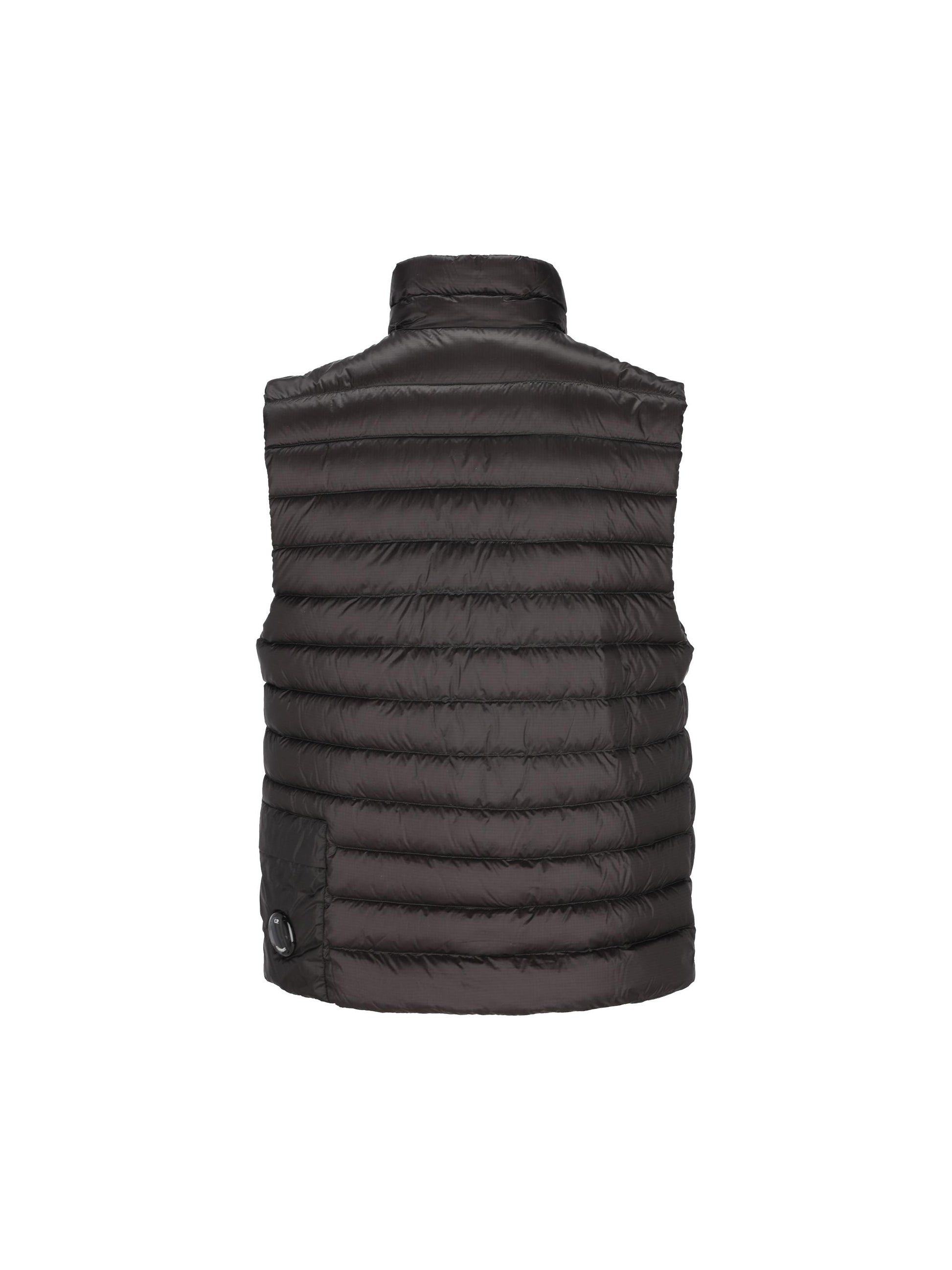 Gilet realizzato in poliammide. RCCMVE703A 110416A999 C.P COMPANY 