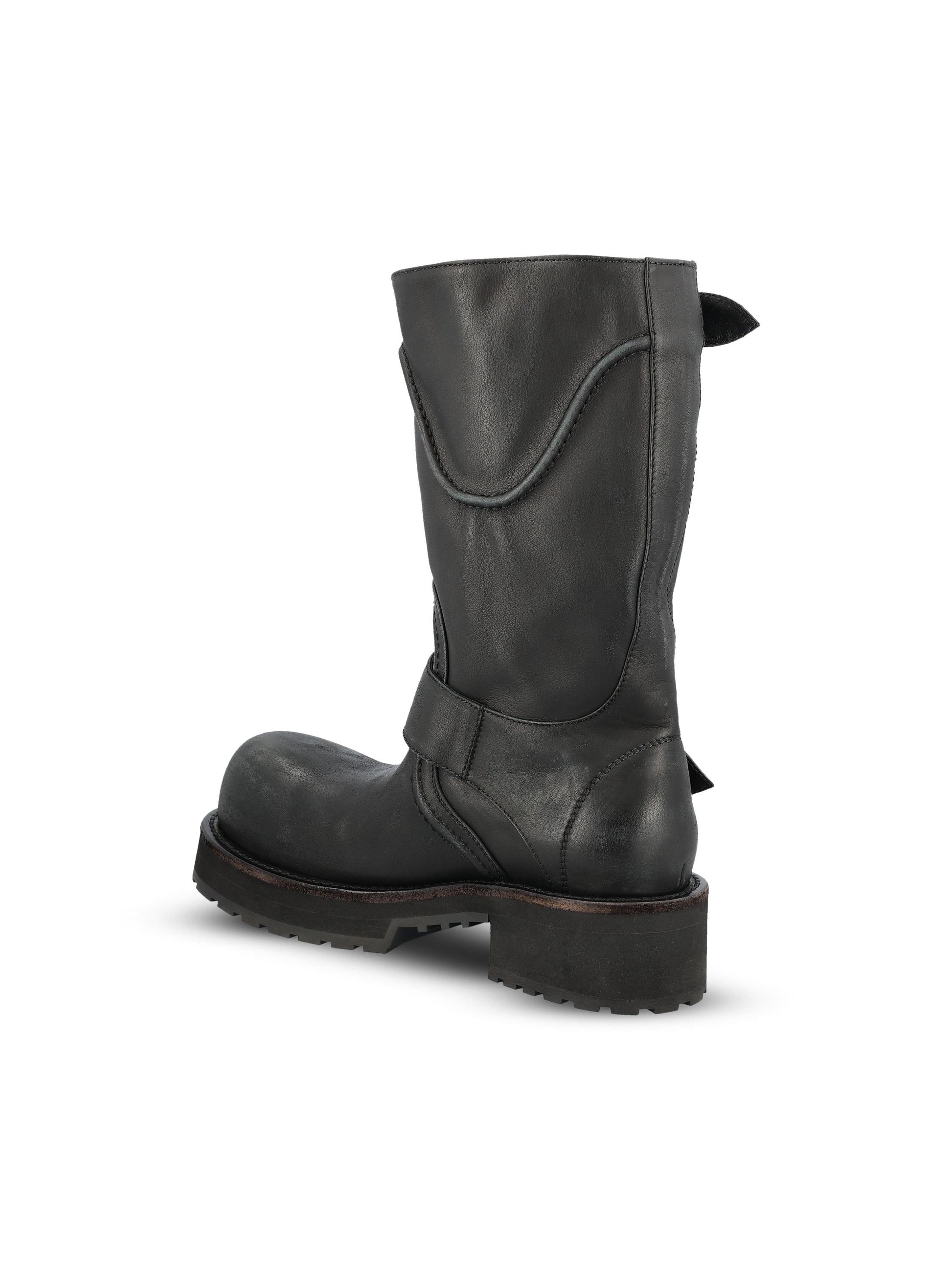 Stivali in pelle di vitello. 833581 WCAL11080 BALENCIAGA 