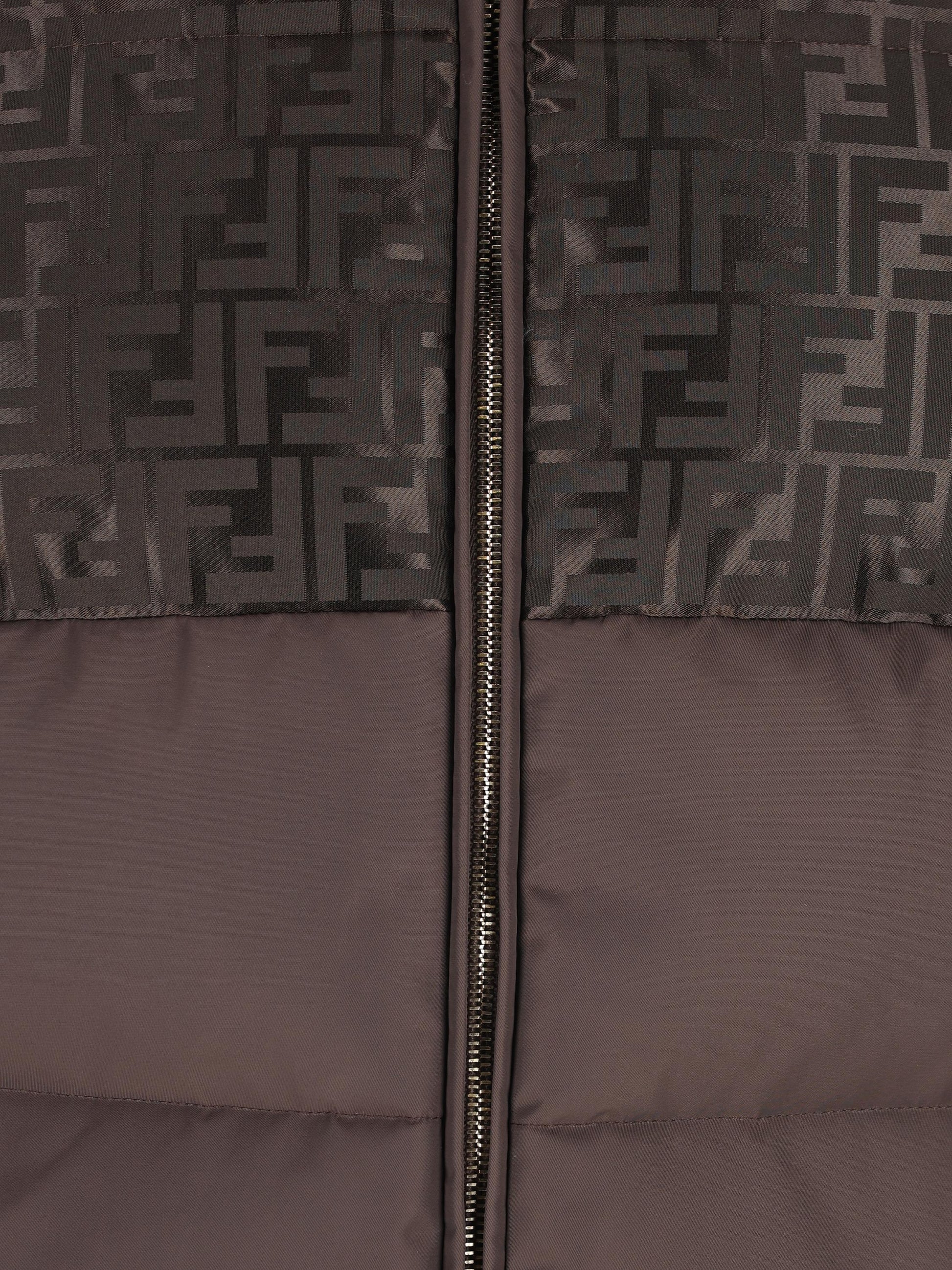 Giacca realizzata in cotone e poliammide. FAN226 AT91F1T6H FENDI 