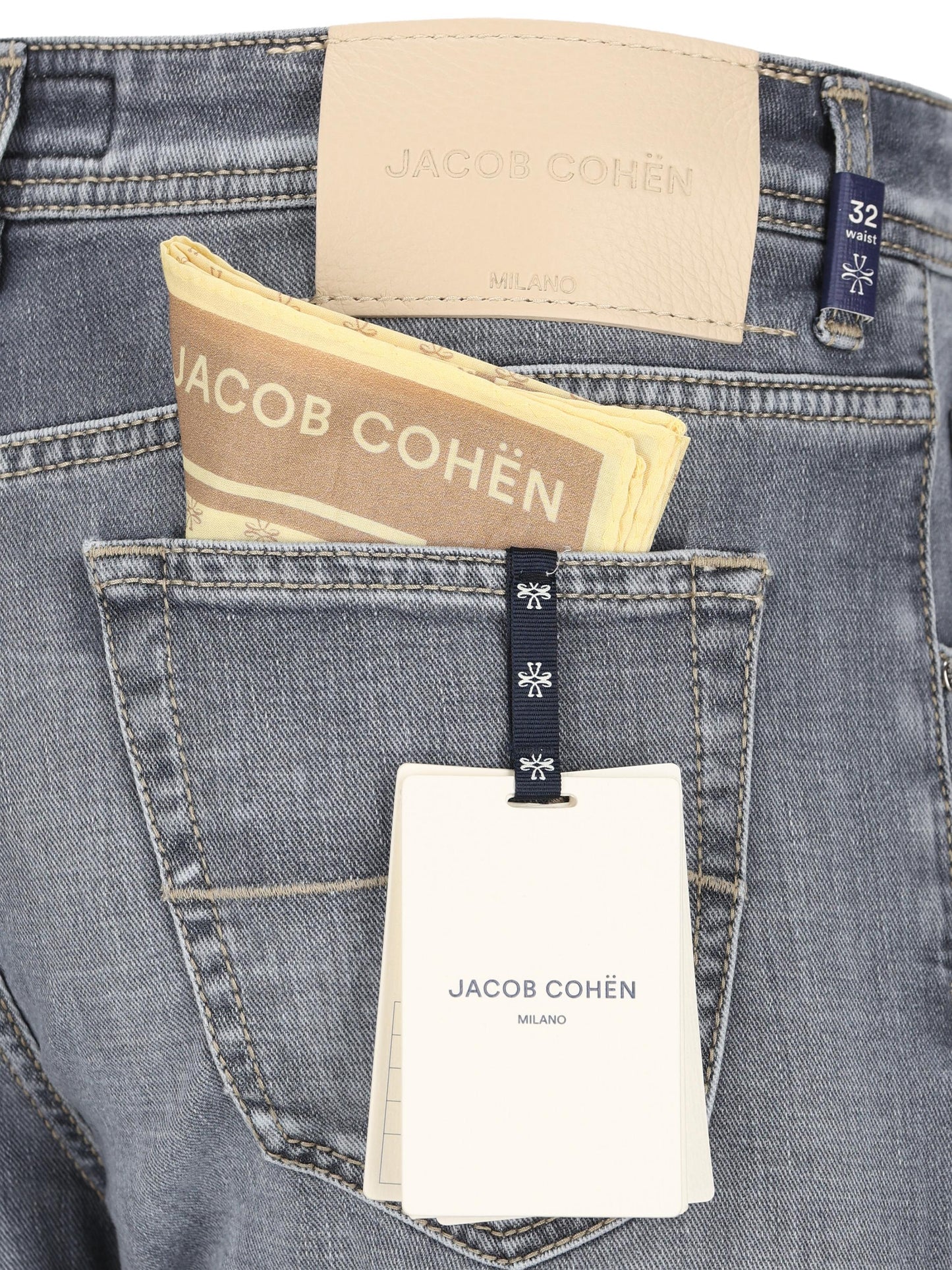 Jeans realizzati in cotone. QE015053 S4126V2700D JACOB COHËN 