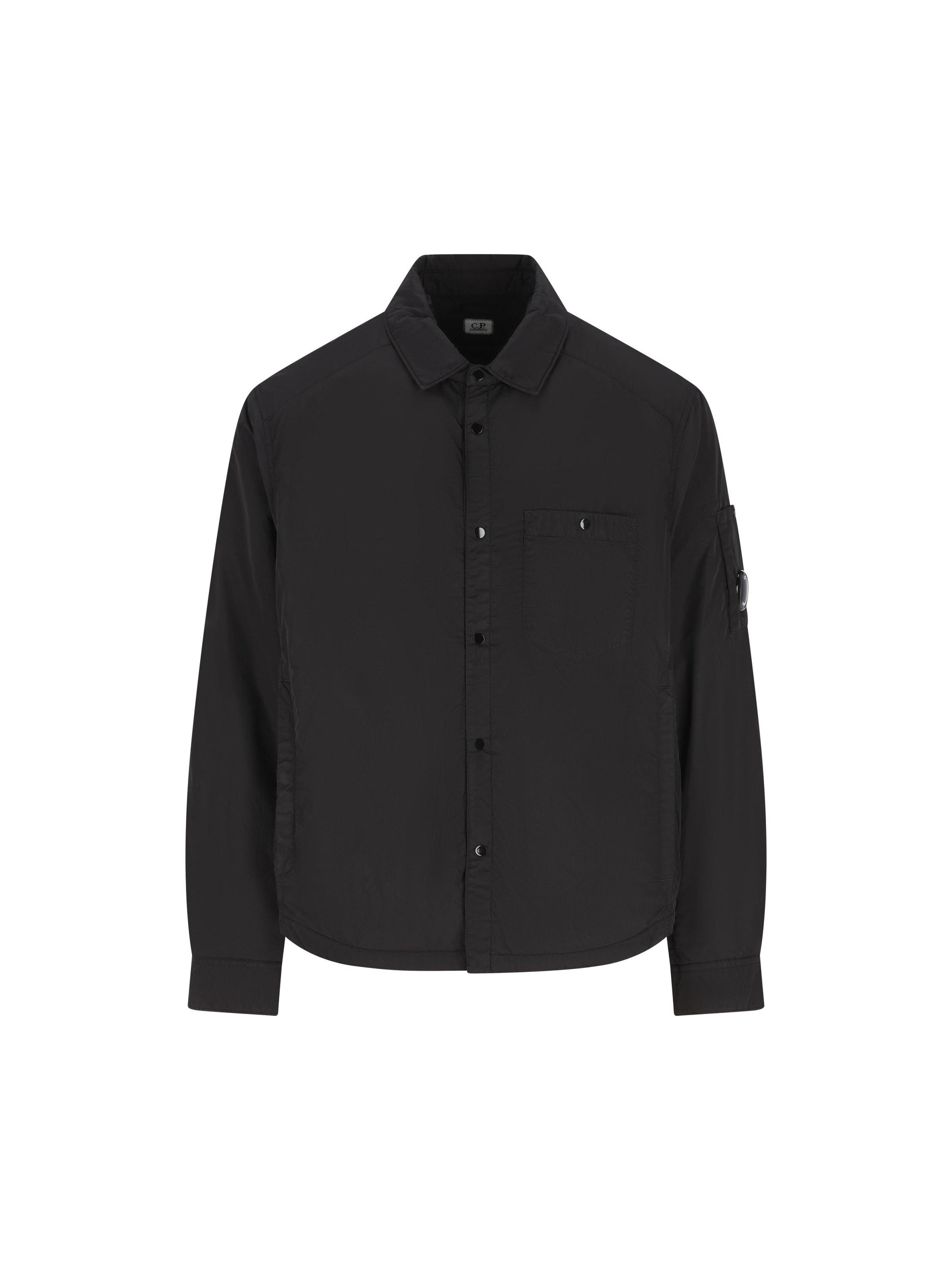 Overshirt realizzata in poliammide. 19CMOS088A 005904G999 C.P COMPANY 