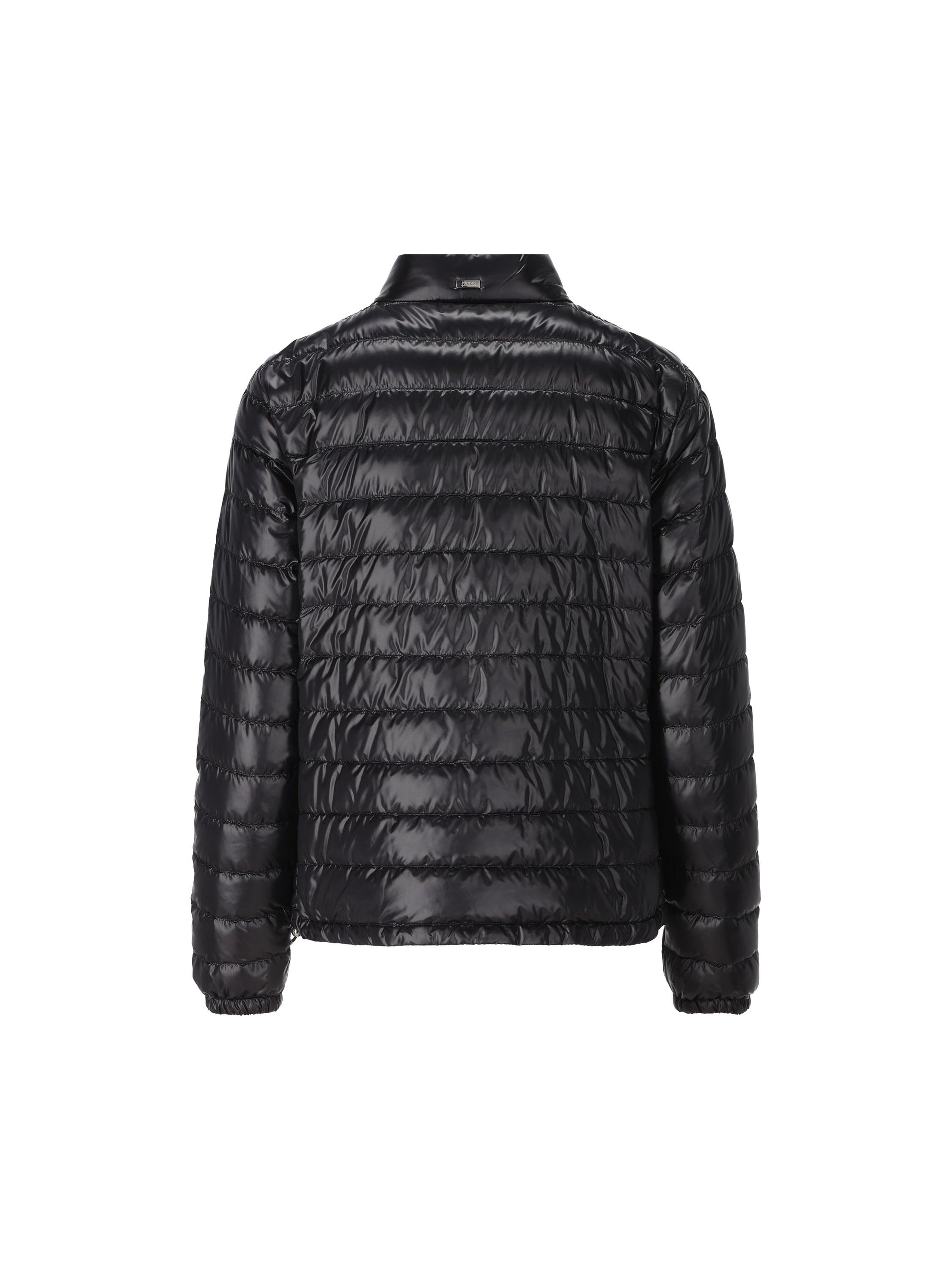 Piumino realizzato in poliammide. PI002039D 12017Z9300 HERNO 