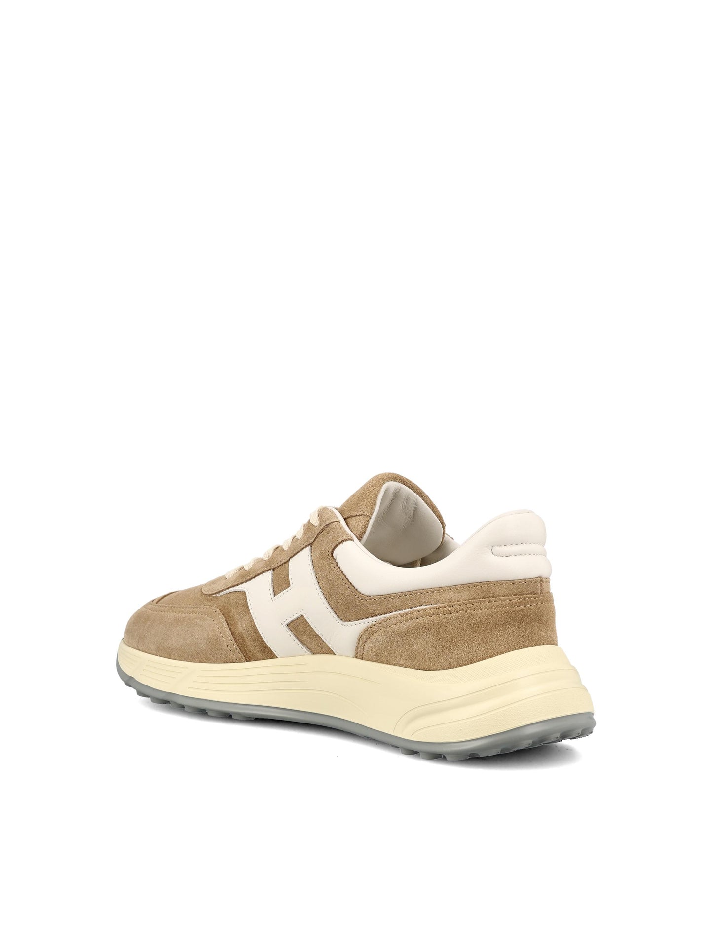 Sneakers realizzate in pelle scamosciata. HXM5630FR30UL6 0ZCP HOGAN 