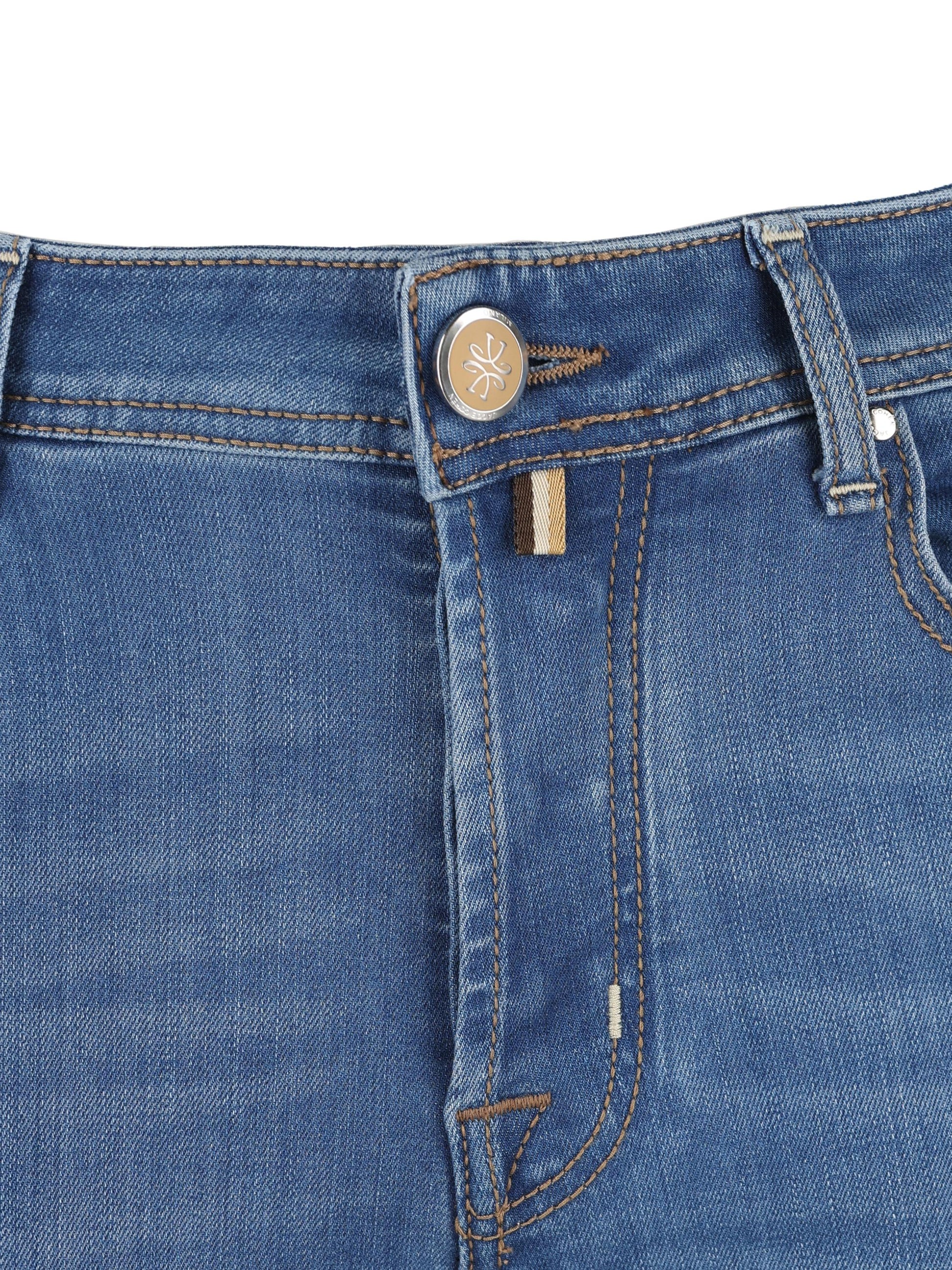 Pantaloni realizzati in viscosa e cotone. QE004057 P3582V2200D JACOB COHËN 