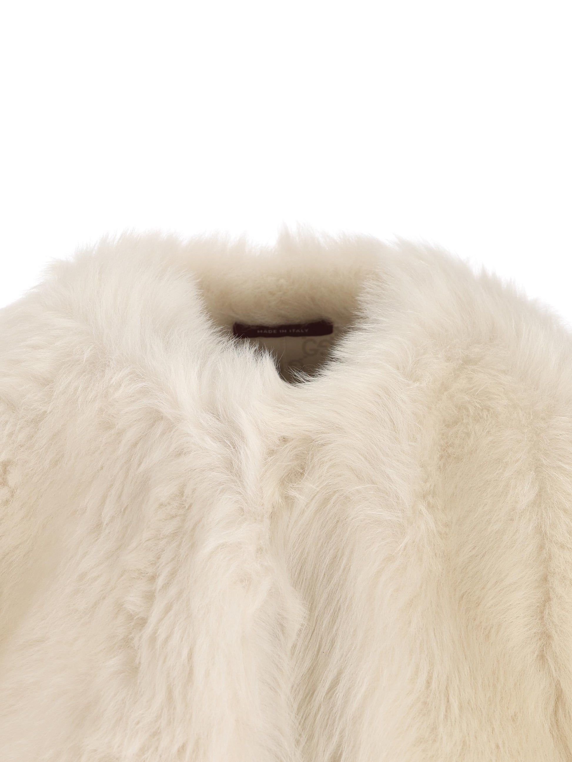 Giacca realizzata in pelliccia di agnello. 835453 XSAGQ9020 GUCCI 