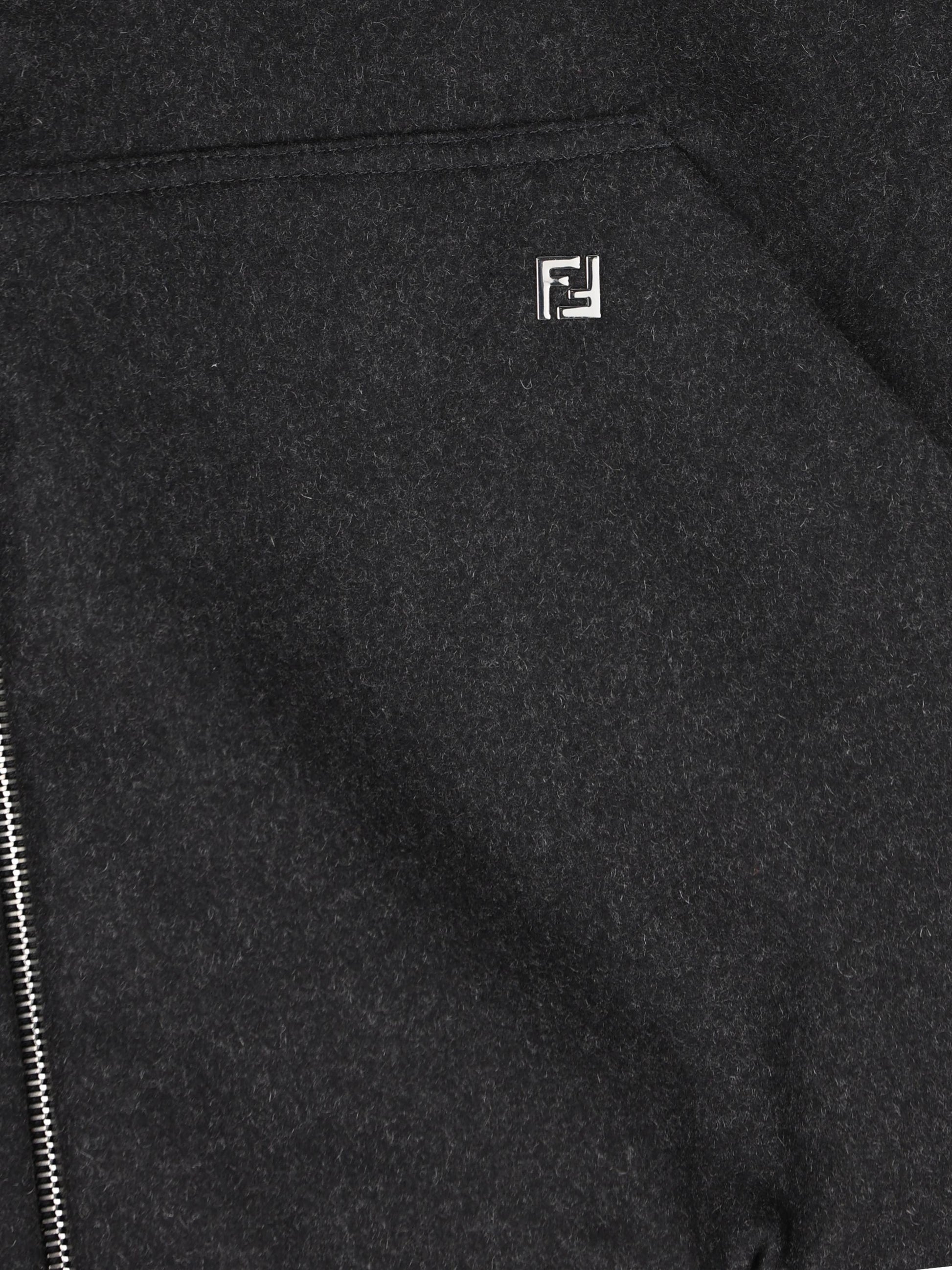 Felpa realizzata in cashmere. FAF753 AVINF0TY6 FENDI 