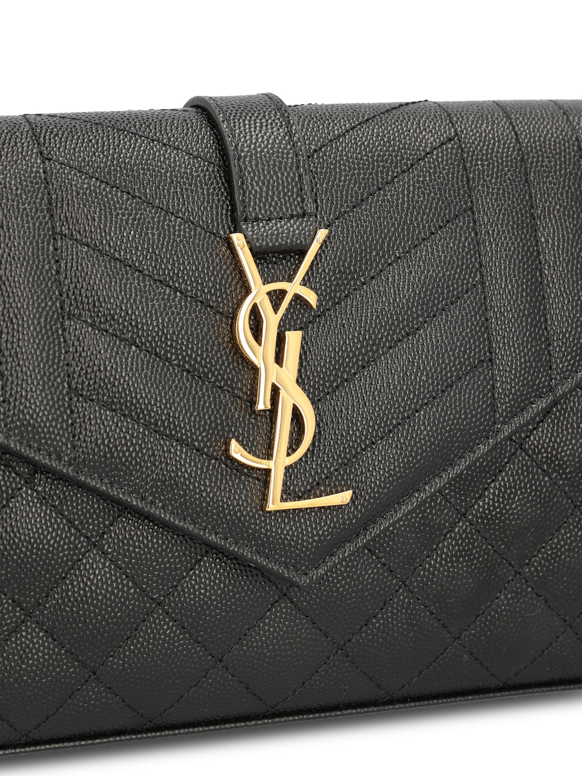 Pochette realizzata in pelle martellata. 620280 BOW911000 SAINT LAURENT 