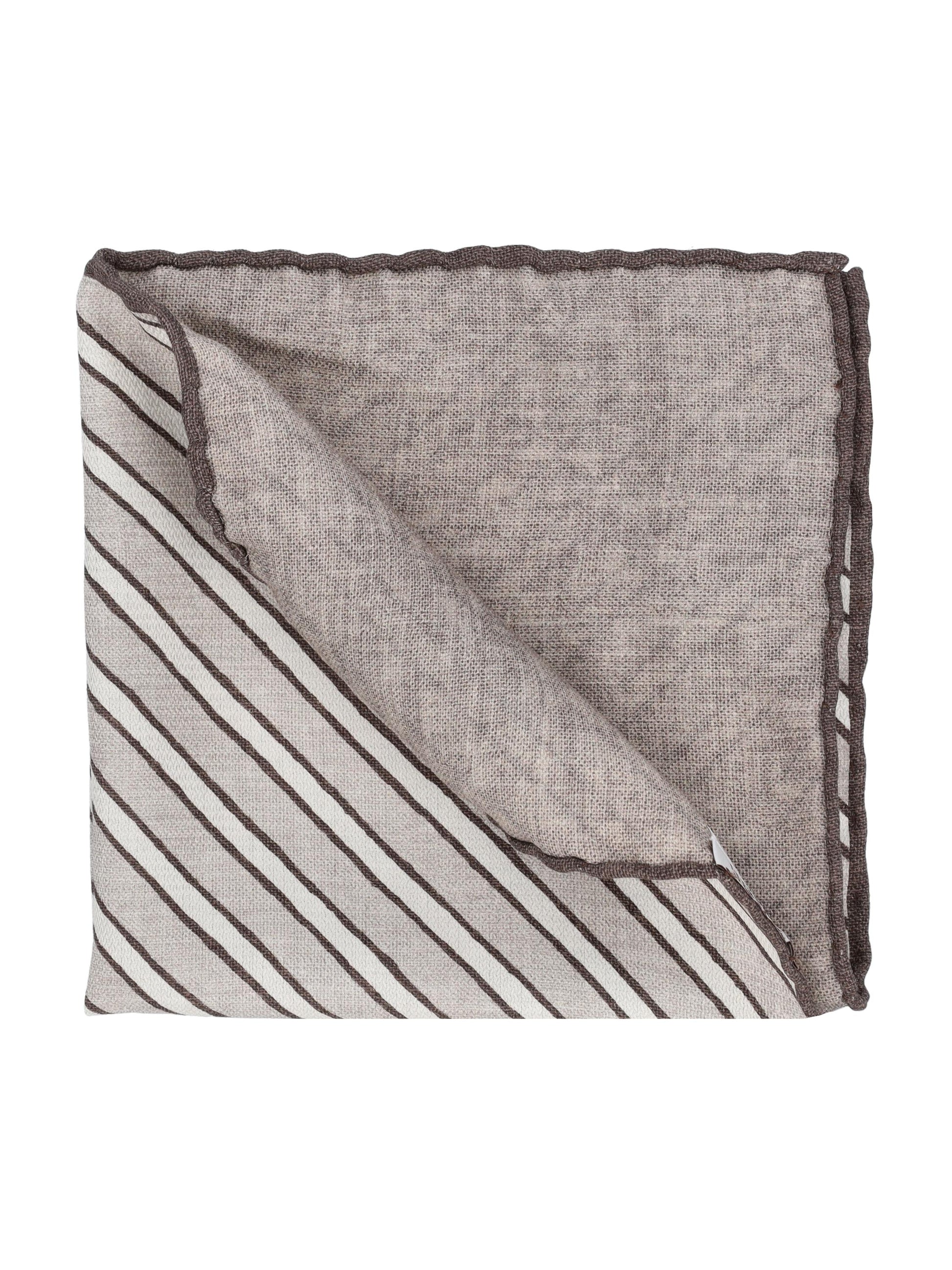Pochette realizzata in seta. MX8680091 C2140 BRUNELLO CUCINELLI 