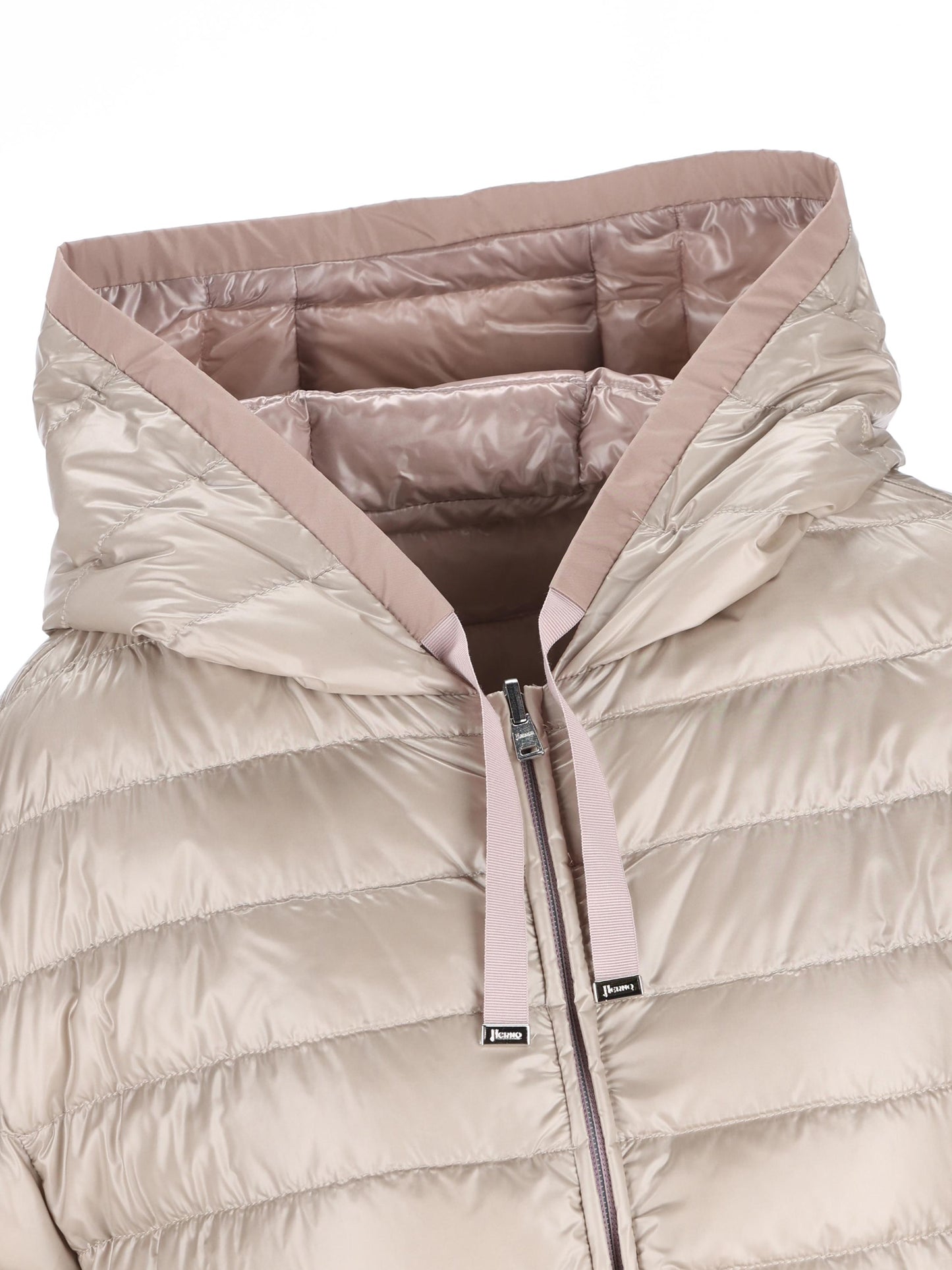 Piumino realizzato in poliammide. PI002222D 12017Z4019 HERNO 