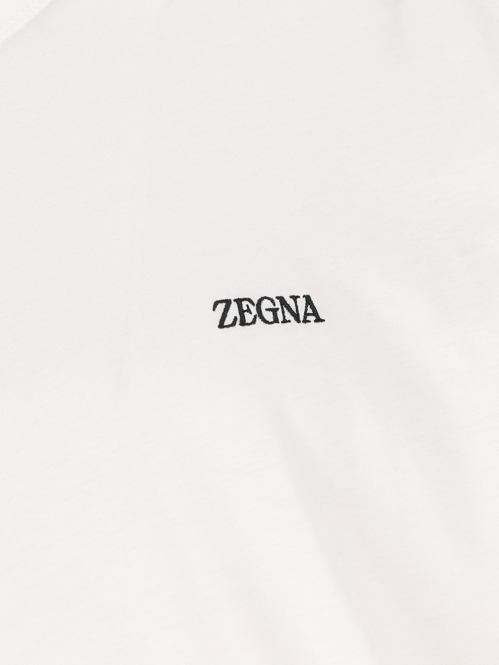 T-Shirt realizzata in cotone. RE7360A5 B760N00 ZEGNA 
