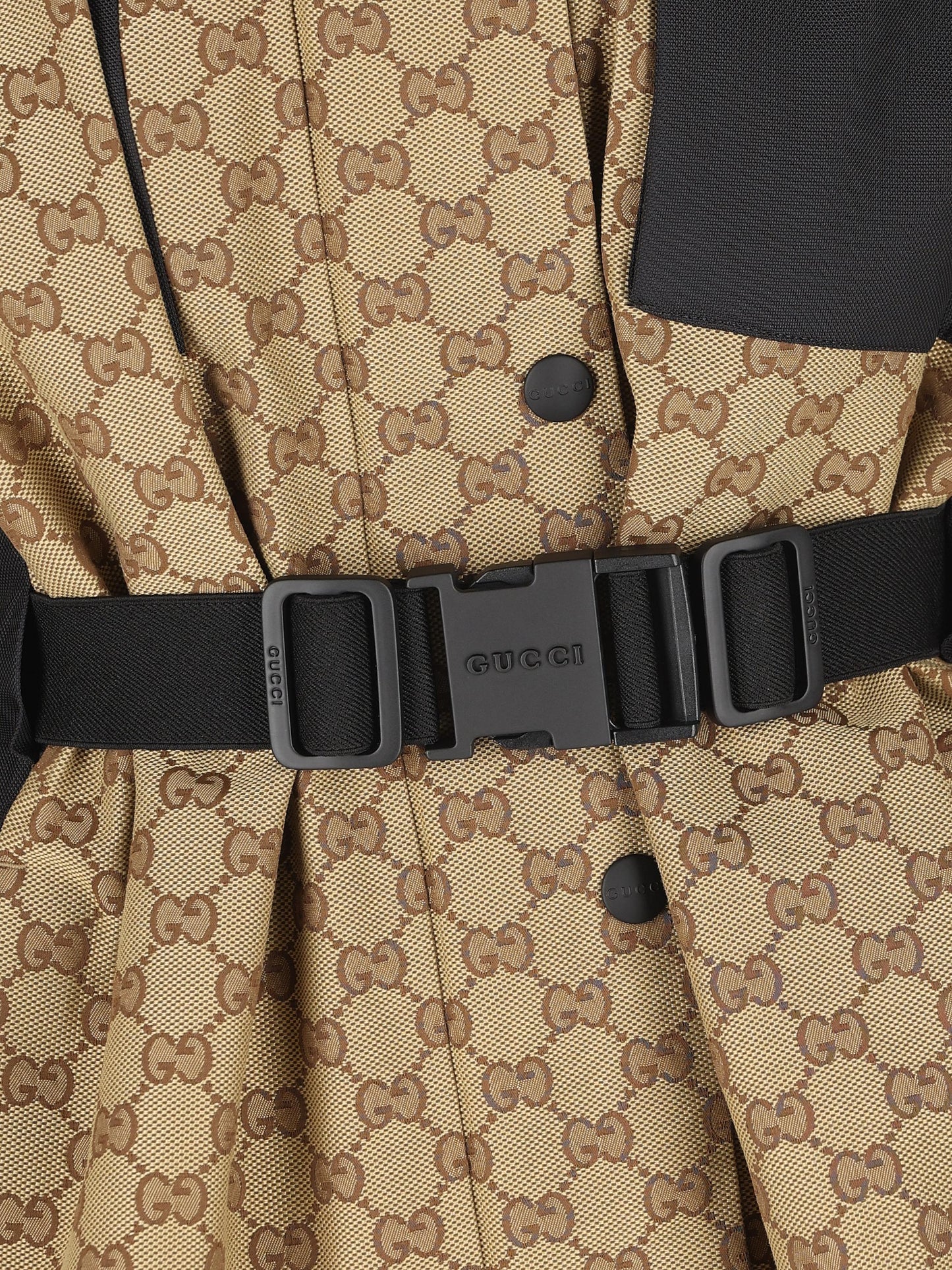 Giacca realizzata in tessuto tecnico GG. 837772 ZATFQ9742 GUCCI 