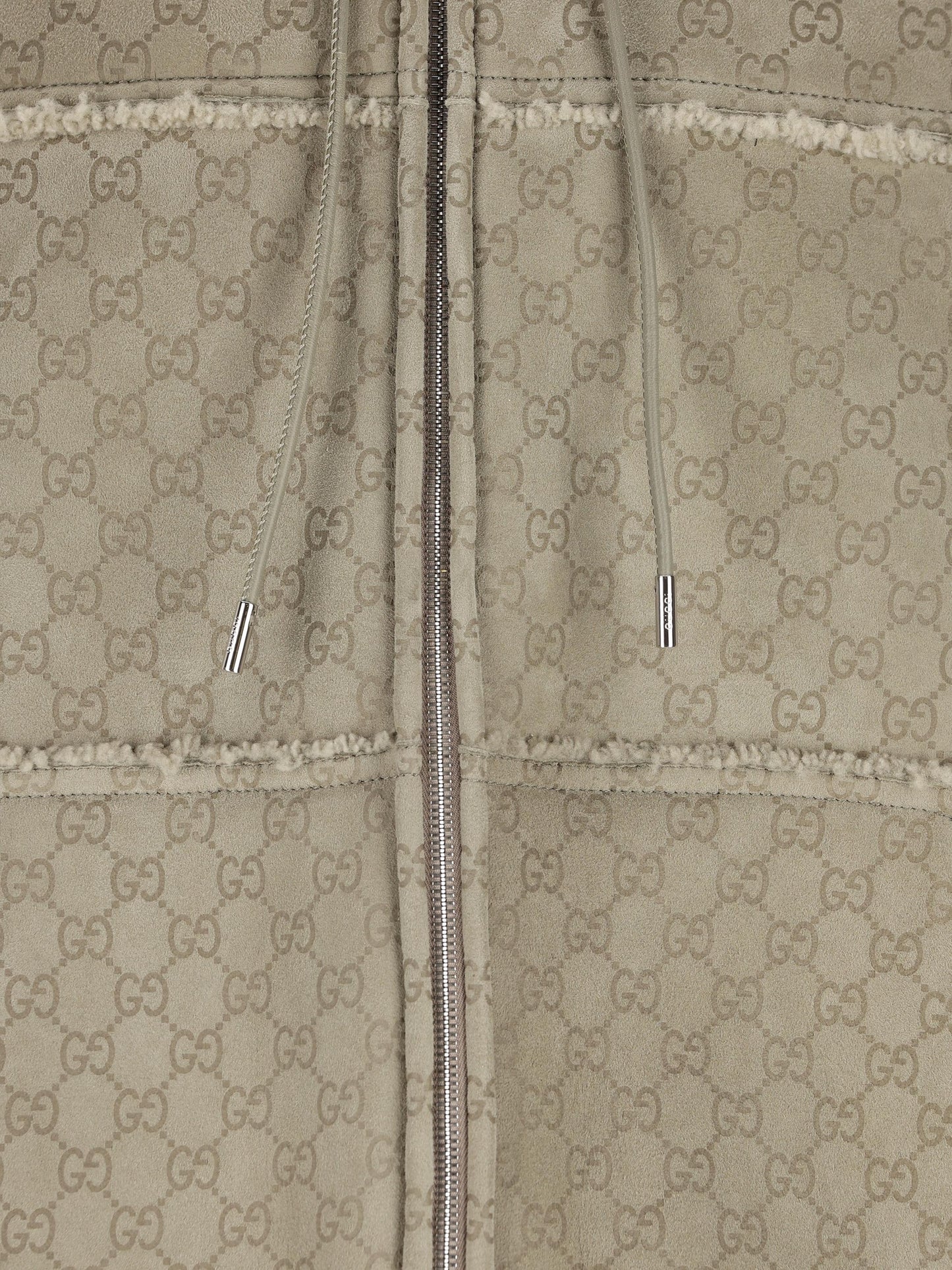 Felpa realizzata in pelliccia di agnello. 853271 XSAID2139 GUCCI 