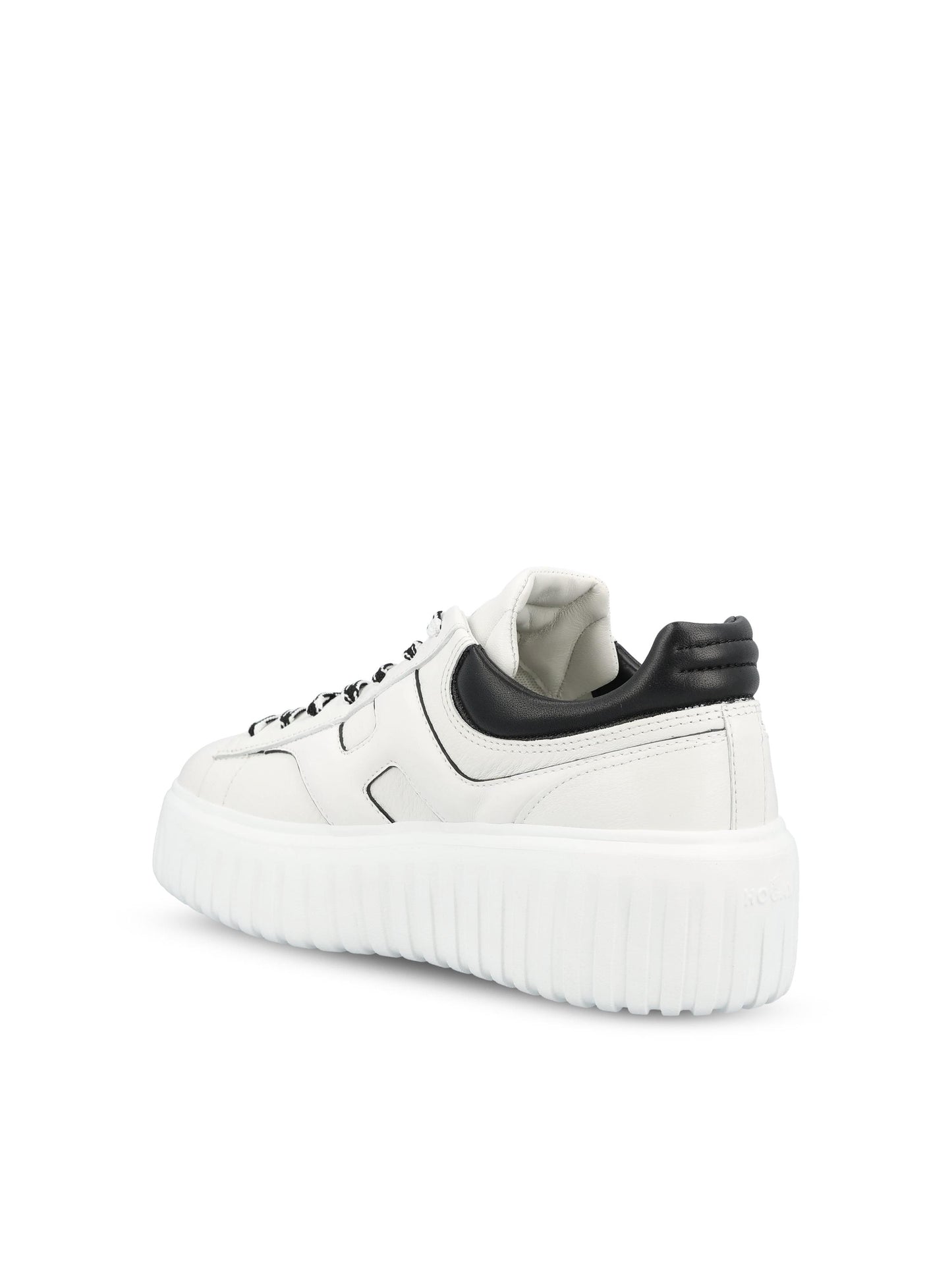 Sneakers realizzate in pelle. HXW6450FE93UY8 0001 HOGAN 