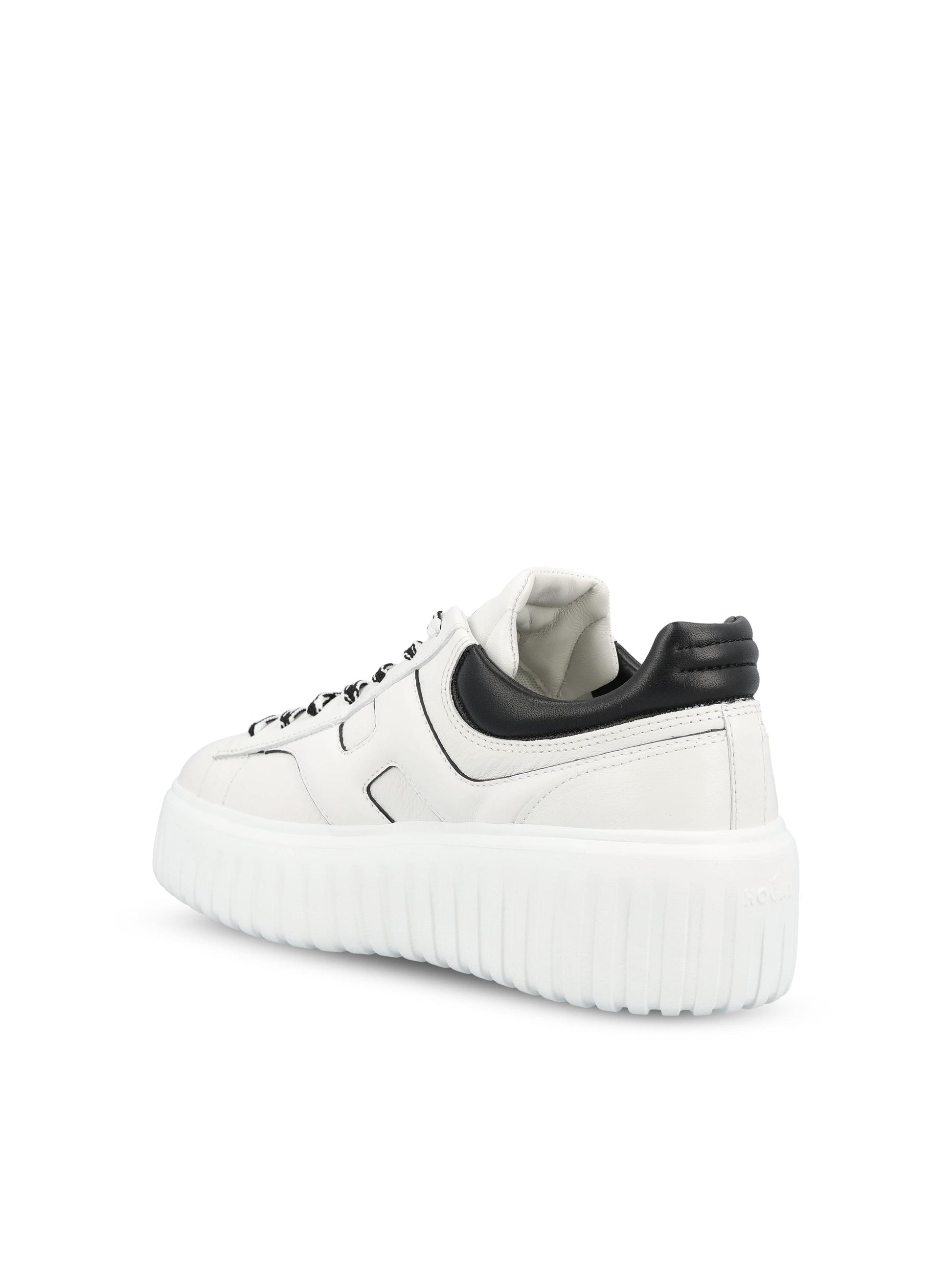 Sneakers realizzate in pelle. HXW6450FE93UY8 0001 HOGAN 