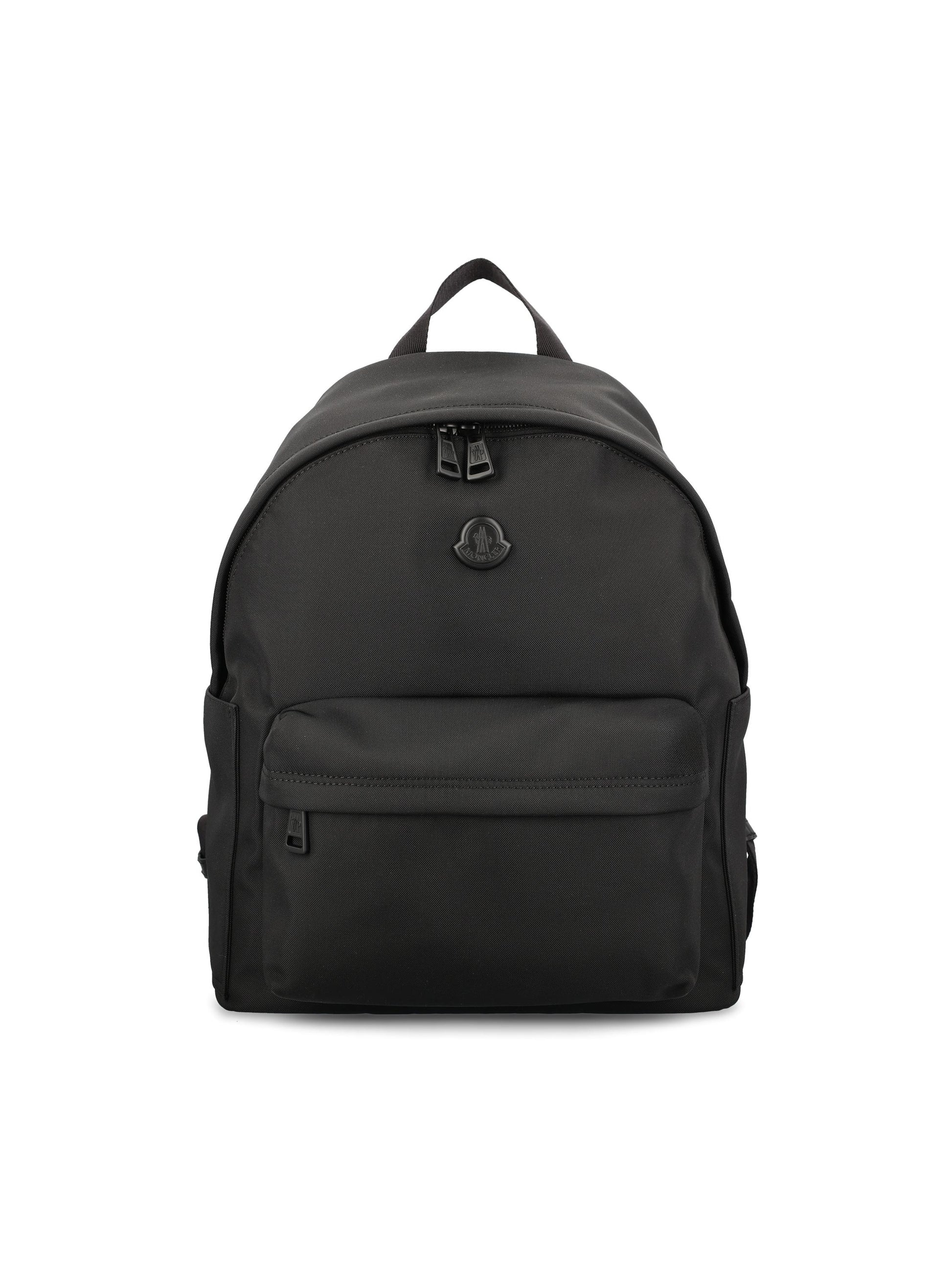 Zaino in nylon idrorepellente. M5A00009 M7755999 MONCLER 