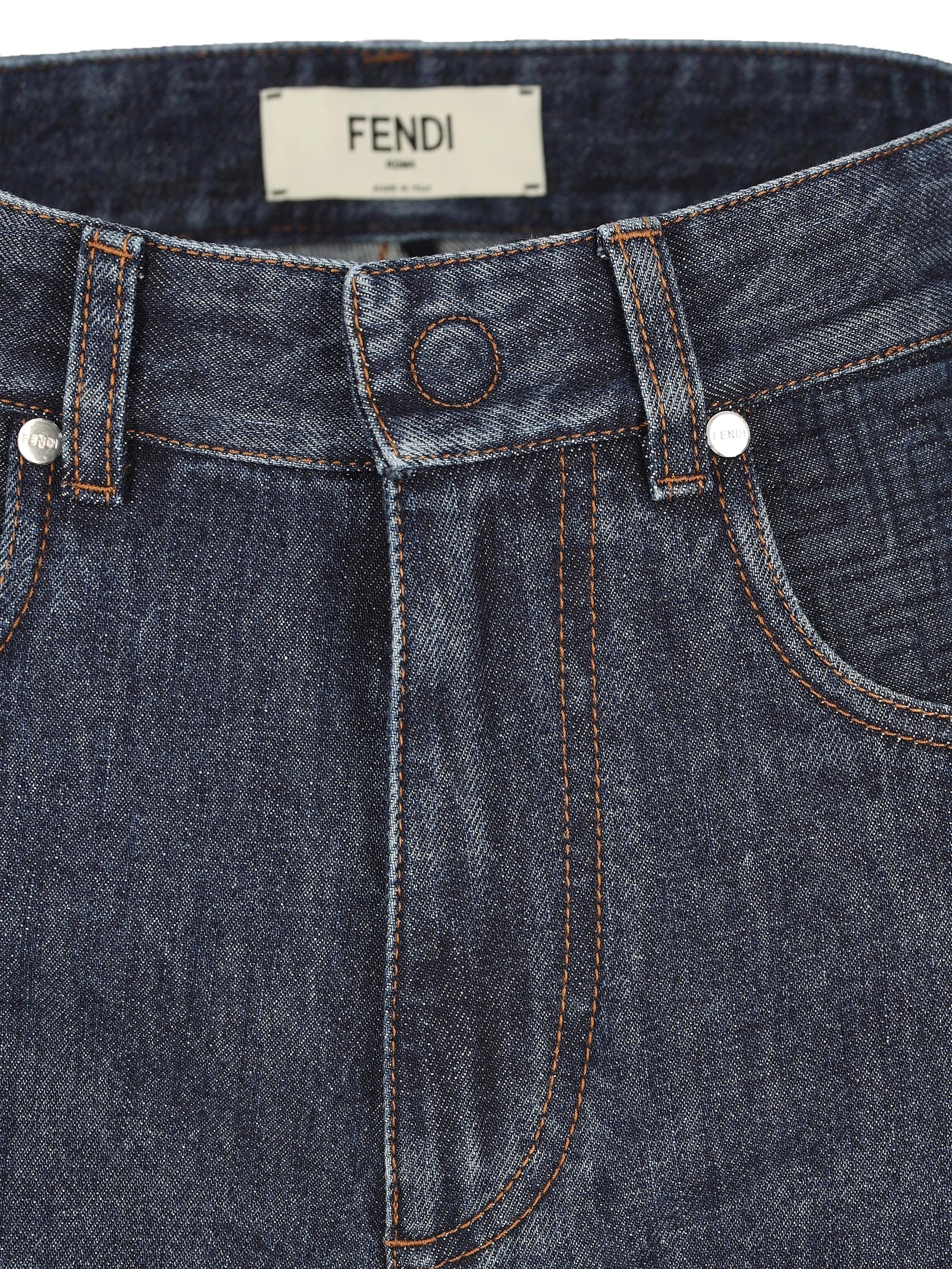 Shorts realizzati in denim. FLP861 AW82F1UKI FENDI 