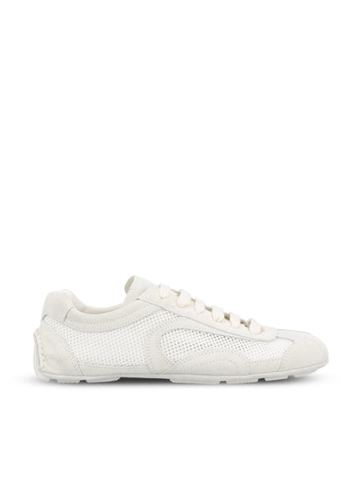 Sneakers realizzato in pelle scamosciata e tessuto. 1E247O 3D8CF0009 PRADA 
