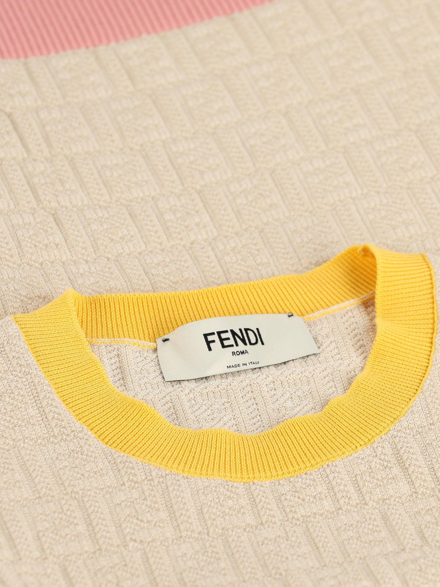 Maglia realizzata in cotone e seta. FZXE94 AW4SF0WC4 FENDI 