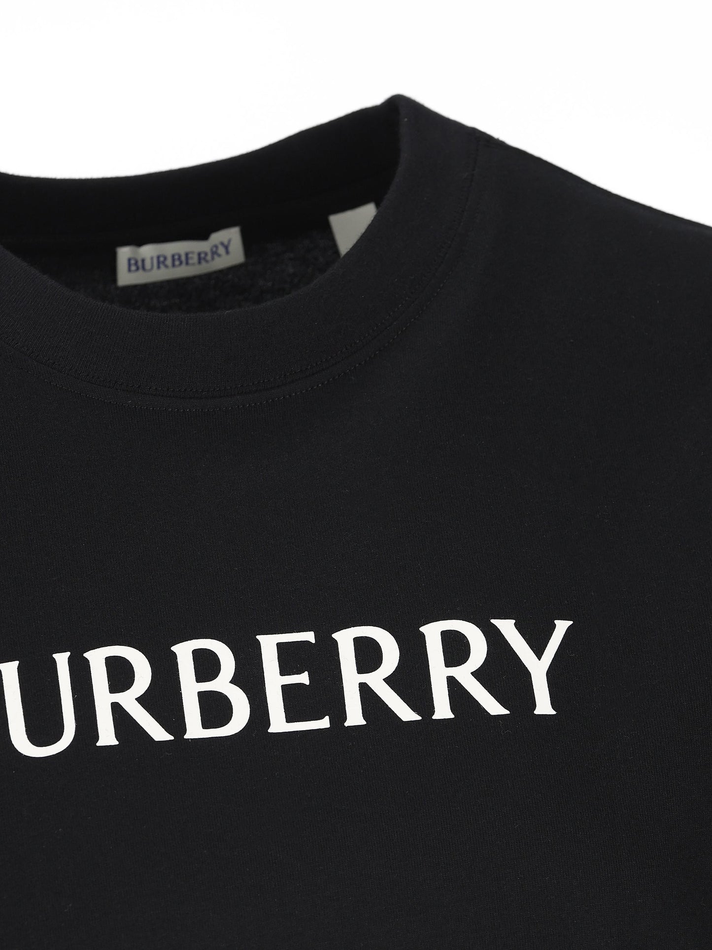 T-Shirt realizzata in cotone. 8118977 A1189 BURBERRY 