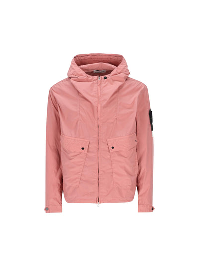 Giacca realizzata in poliestere. 4100052 S0042V008G STONE ISLAND 