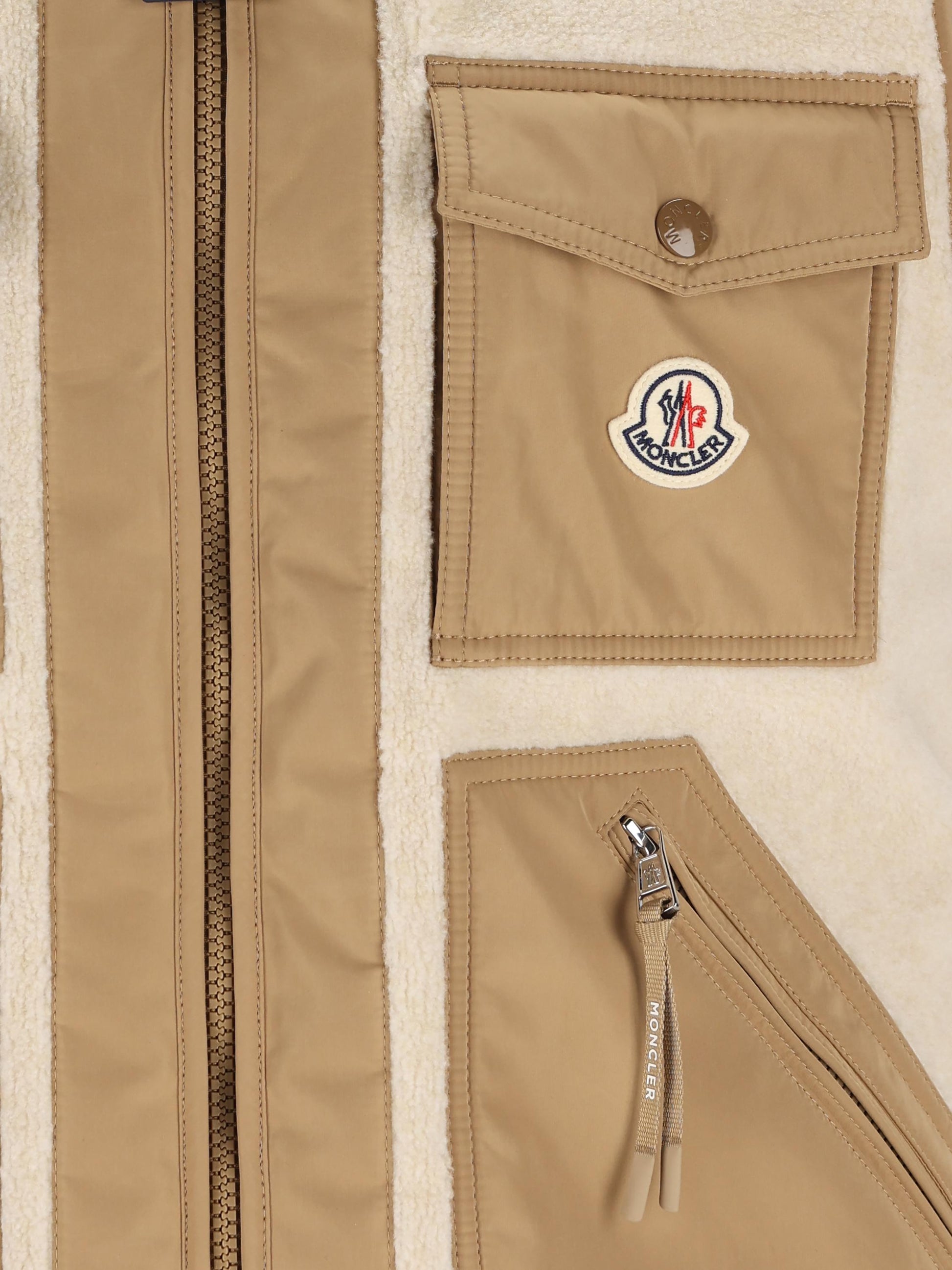 Gilet in poliestere. M1A00071 89BBG200 MONCLER 