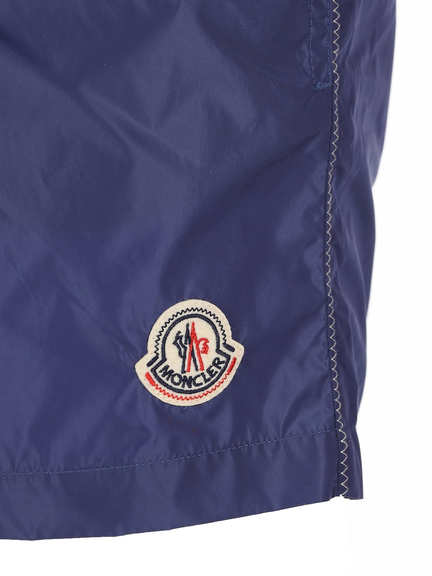 Shorts realizzati in poliammide. M2C00005 599JK765 MONCLER 