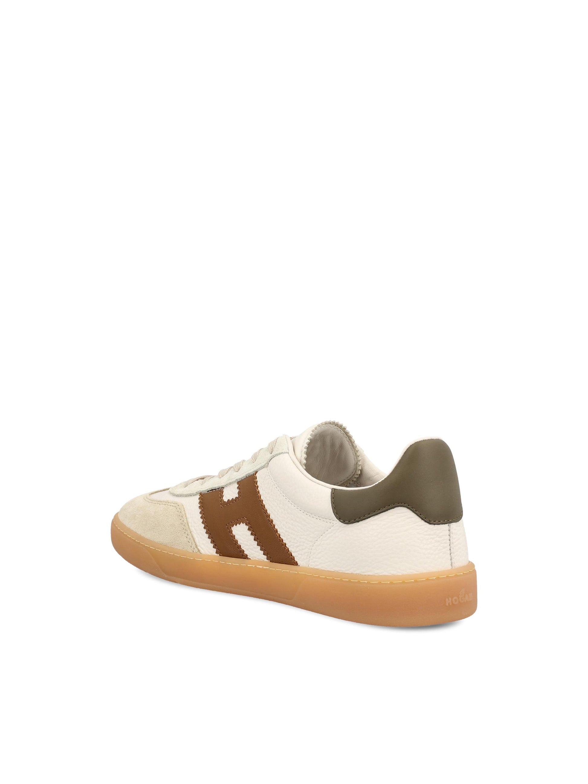 Sneakers realizzate in pelle. HXM6470FB60UWR 826N HOGAN 
