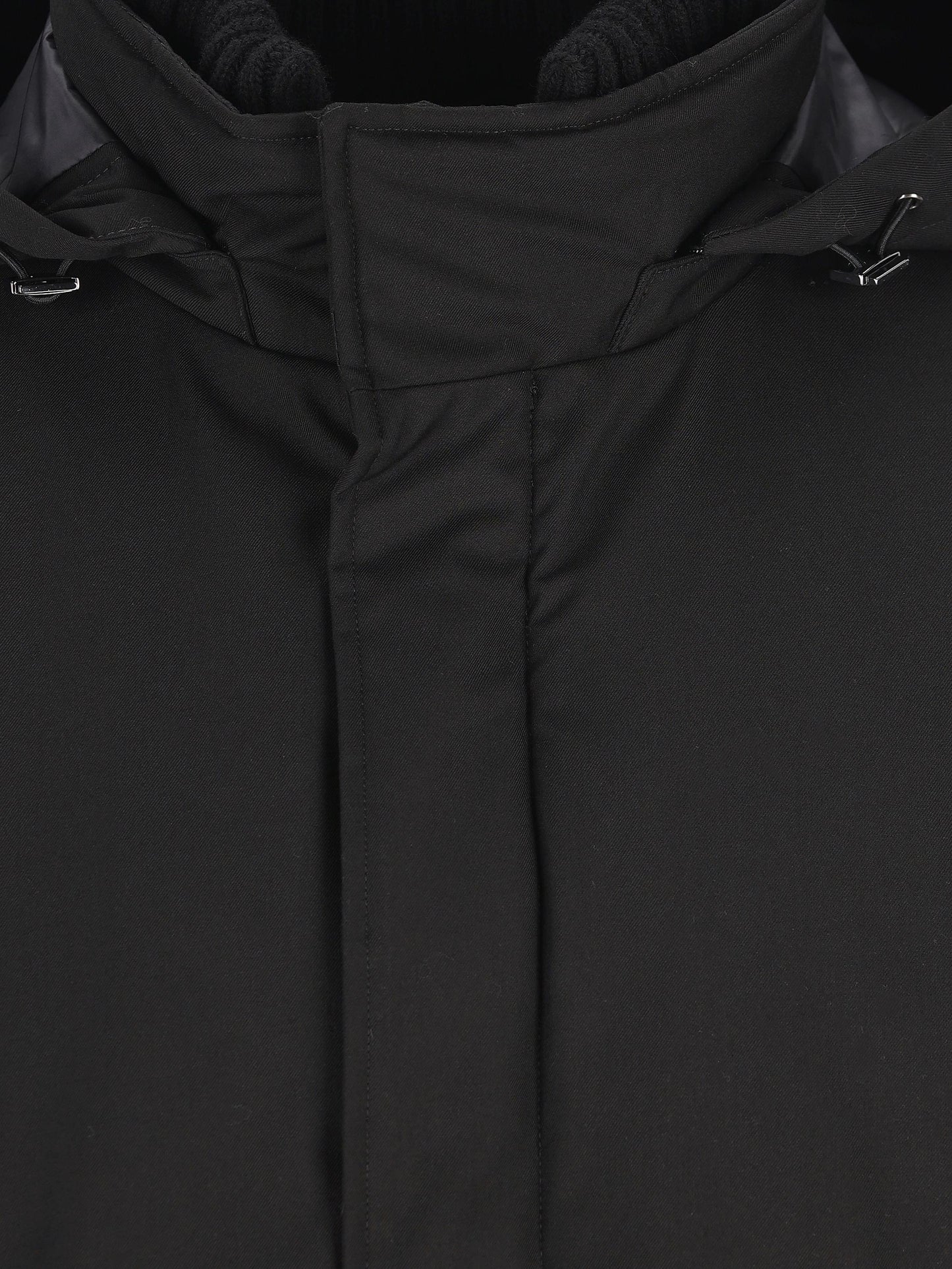 Giacca realizzata in poliestere. PI001155U 126389300 HERNO 