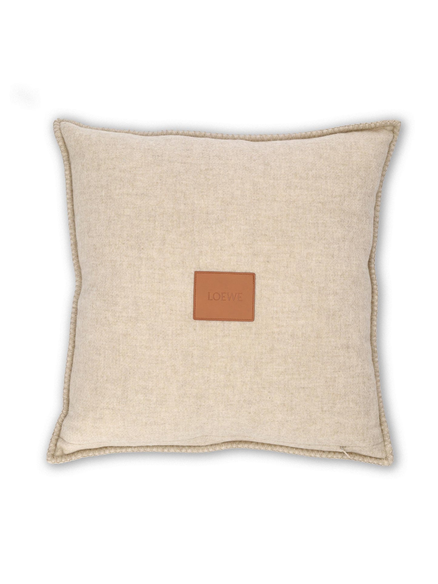 Cuscino realizzato in lana e cashmere. TSF3HM2W02 2692 LOEWE 