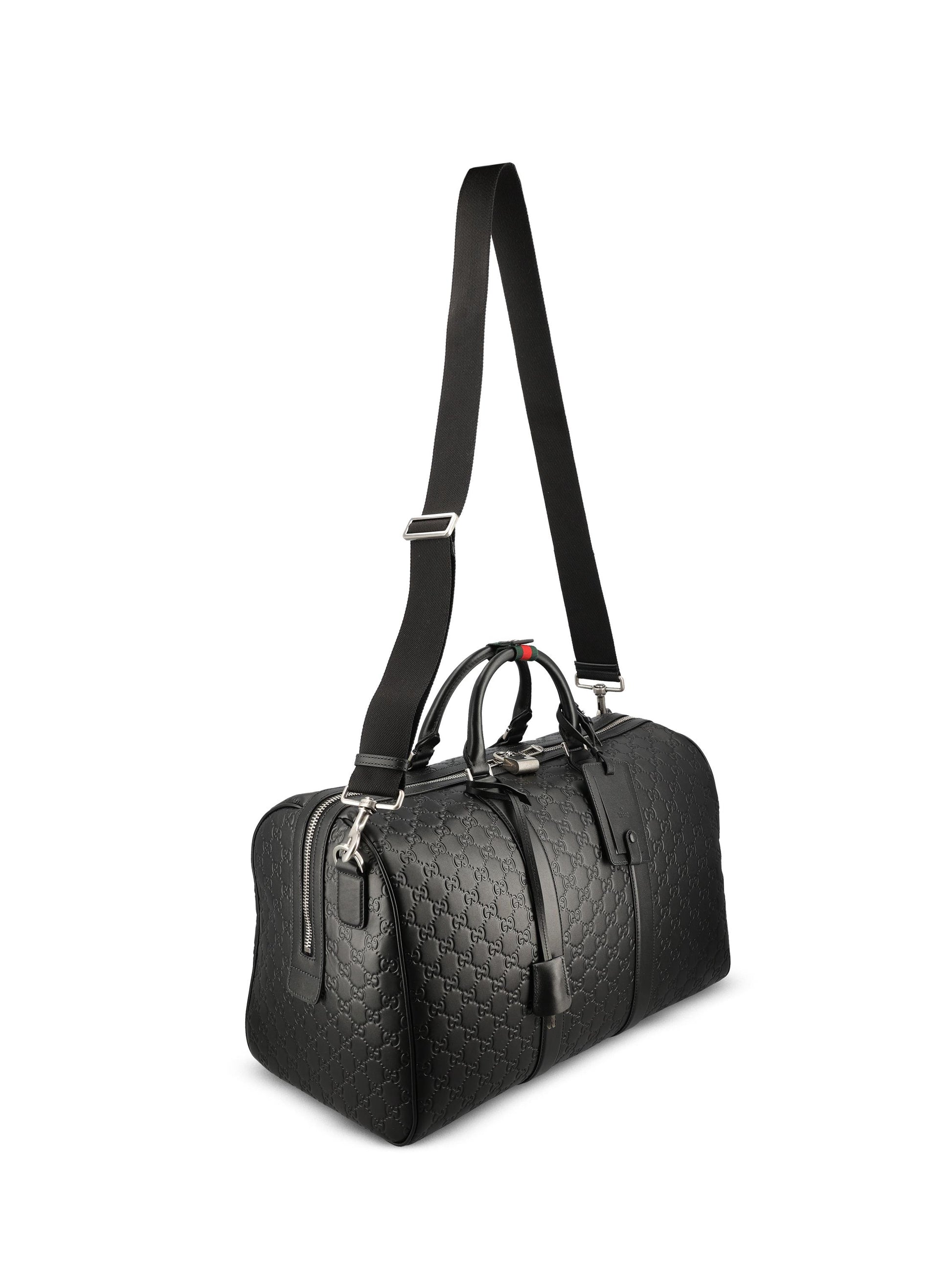 Borsone realizzato in pelle liscia. 850220 AAFOM1053 GUCCI 