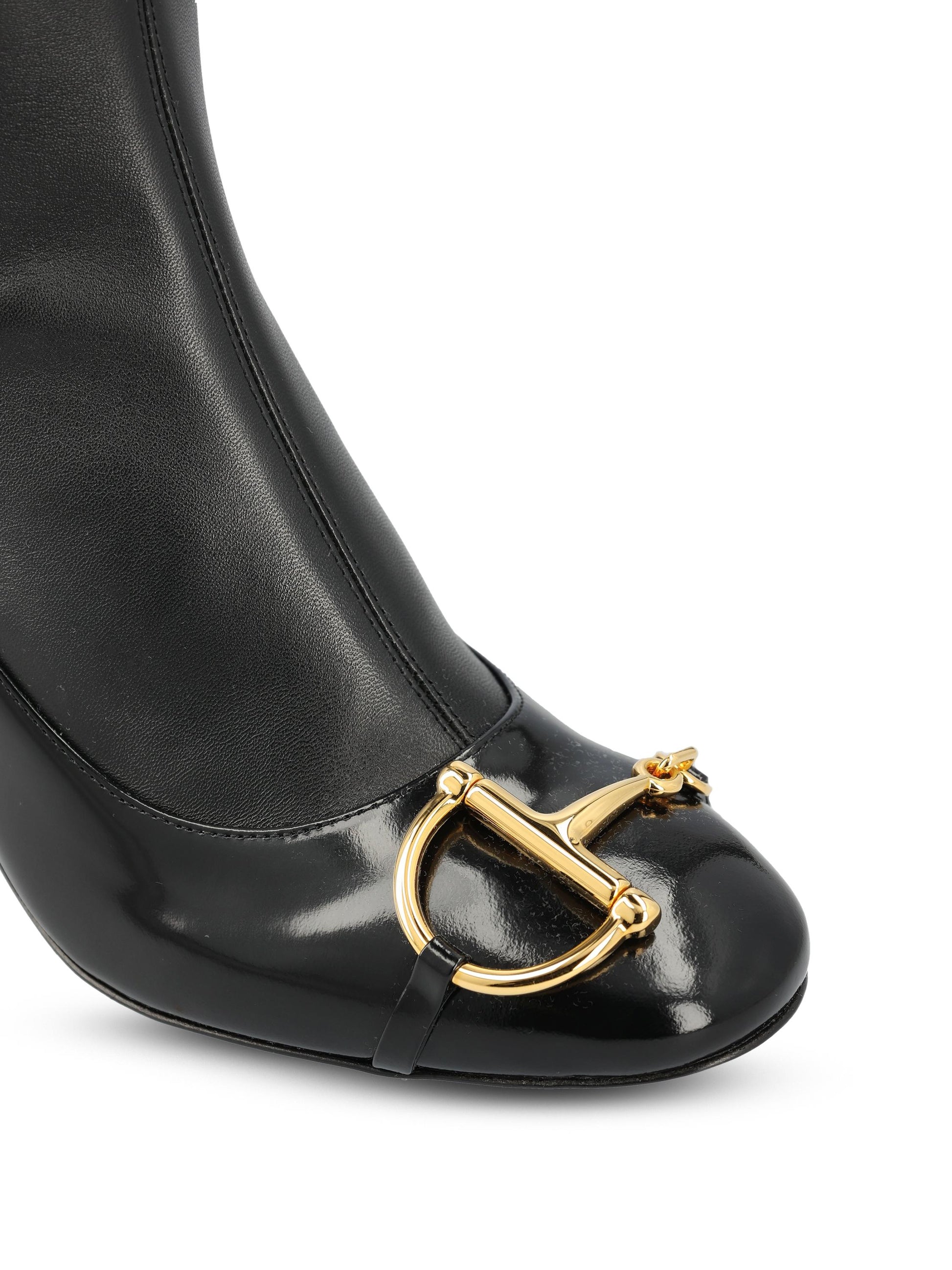 Stivali realizzati in pelle. 851420 AAFI11000 GUCCI 