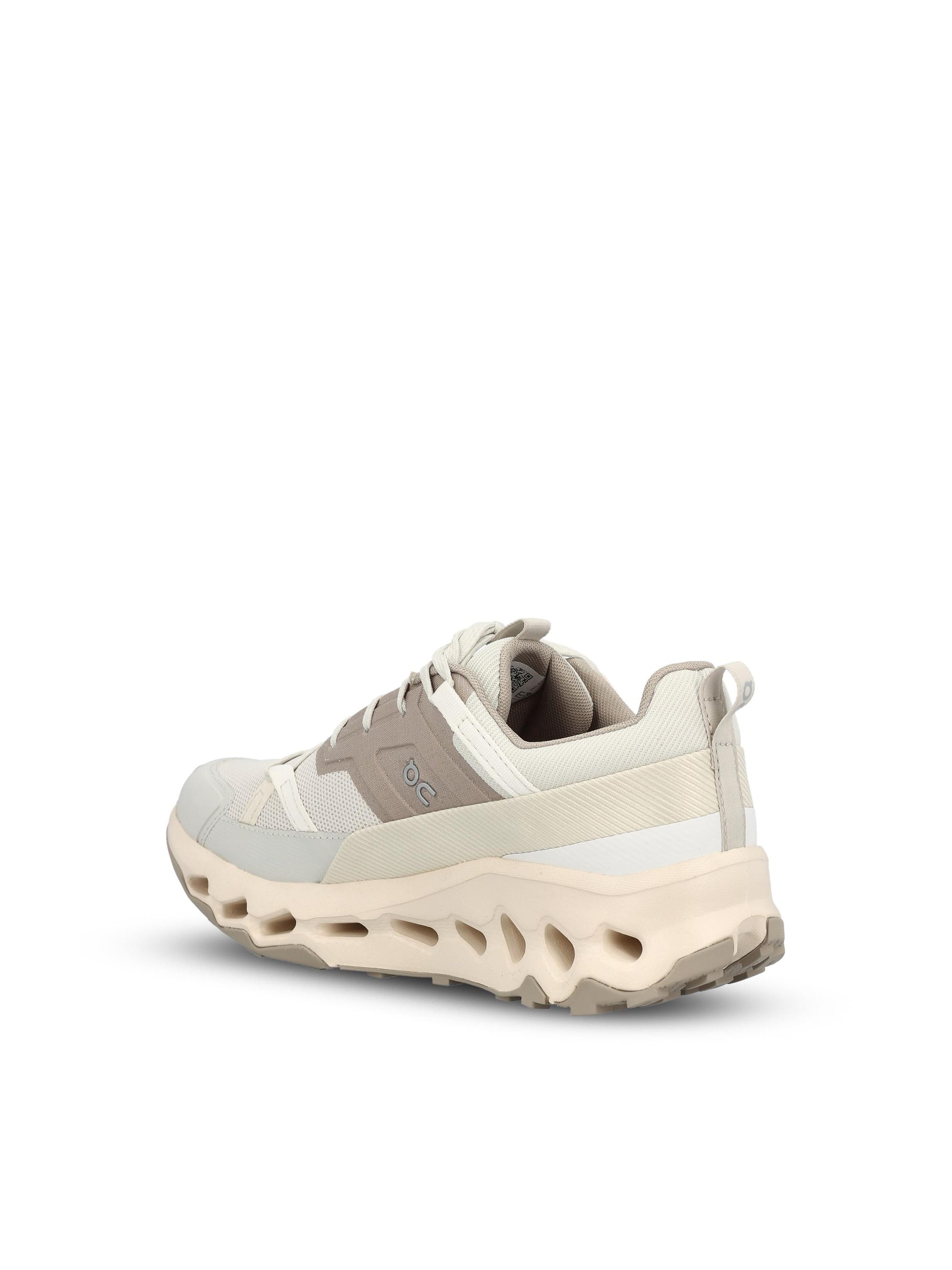 Sneakers realizzate in poliestere riciclato. 3WE10012538  ON 