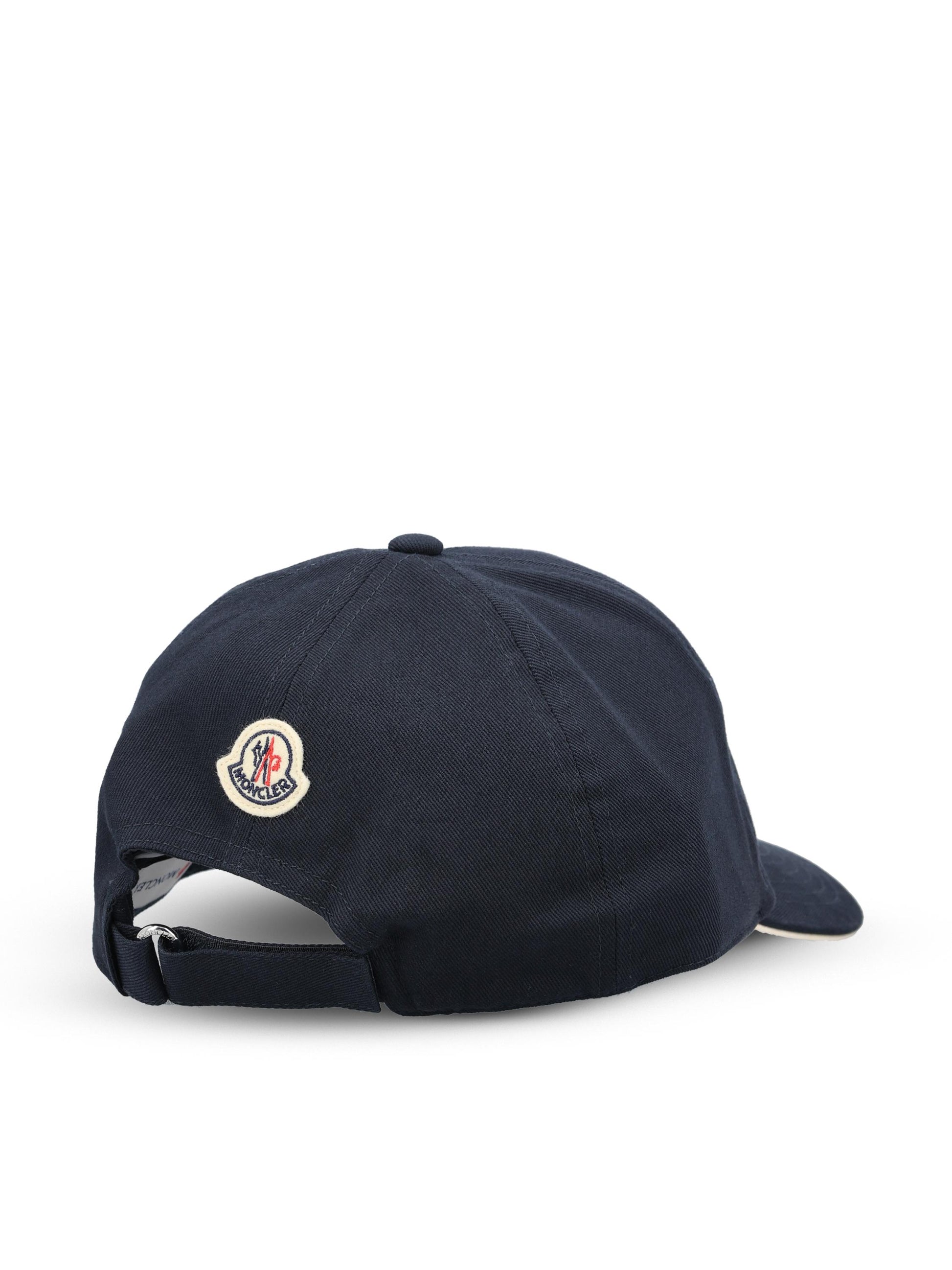 Cappellino realizzato in cotone. M3B00007 0U618776 MONCLER 