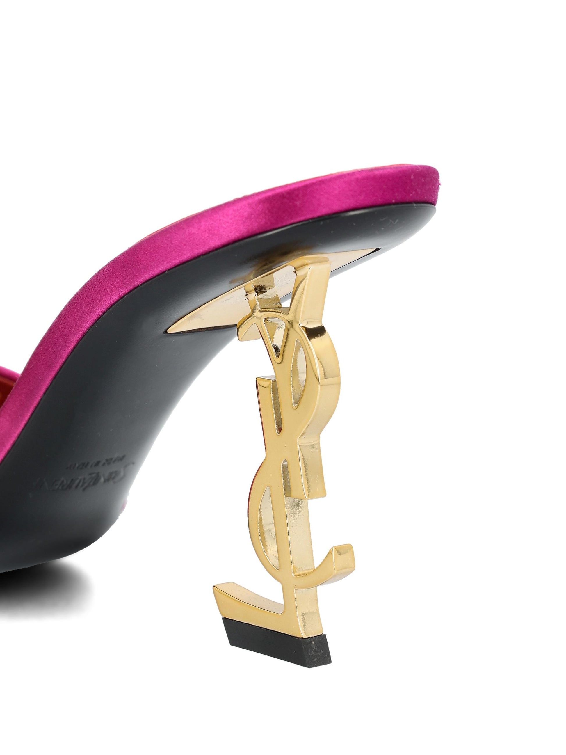 Mule realizzate in viscosa e seta. 818931 9QAB15518 SAINT LAURENT 