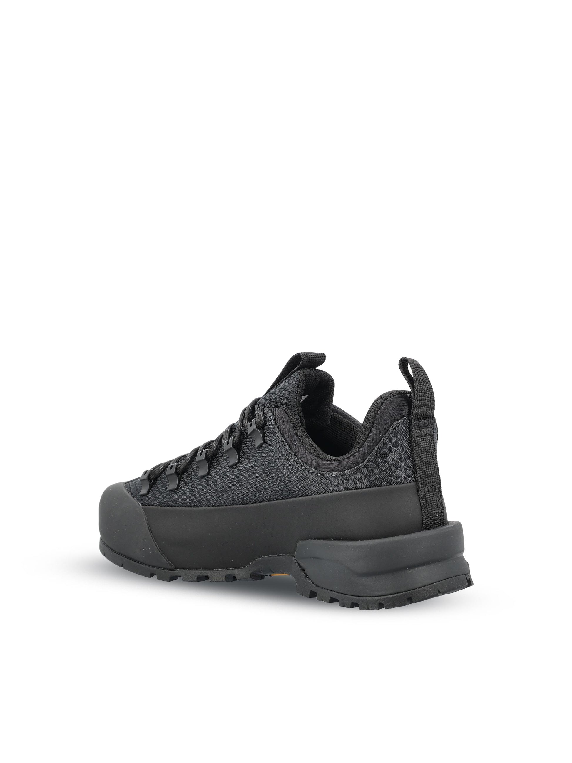 Sneakers realizzate in materiale riciclato. NF0A8DAP W9O1 THE NORTH FACE 