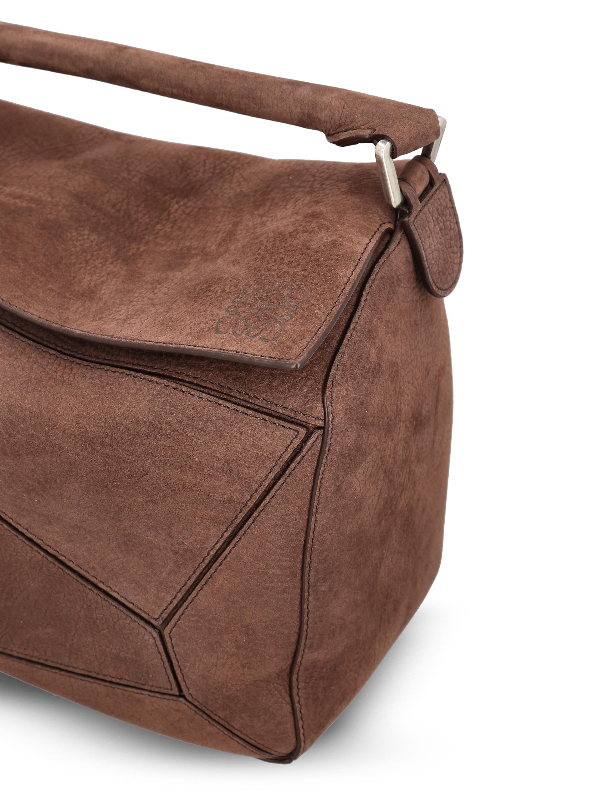 Borsa realizzata in nabuk B510PNLX05 18 LOEWE 