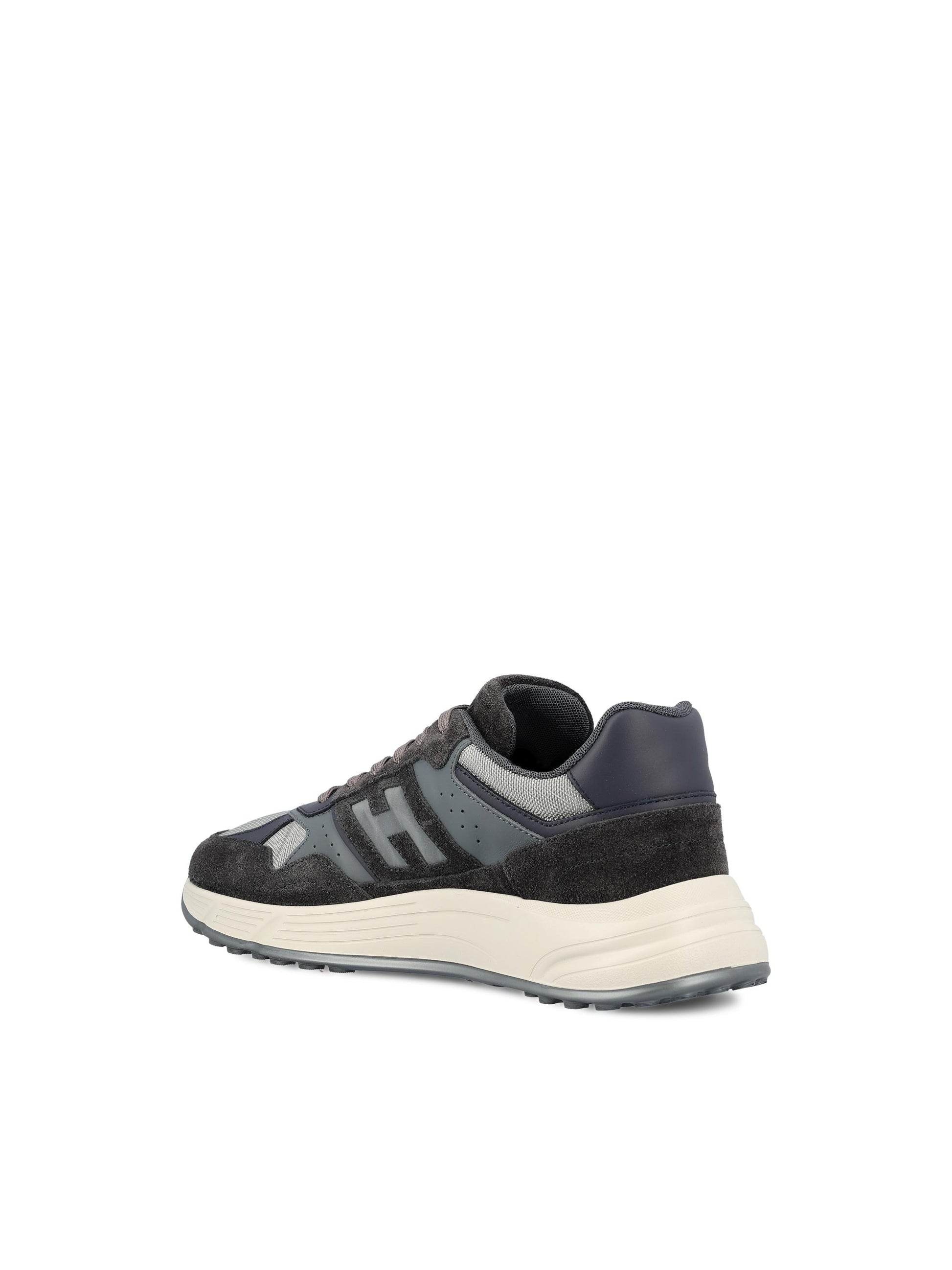Sneakers in pelle scamosciata. HXM5630FK70UHS 31TZ HOGAN 