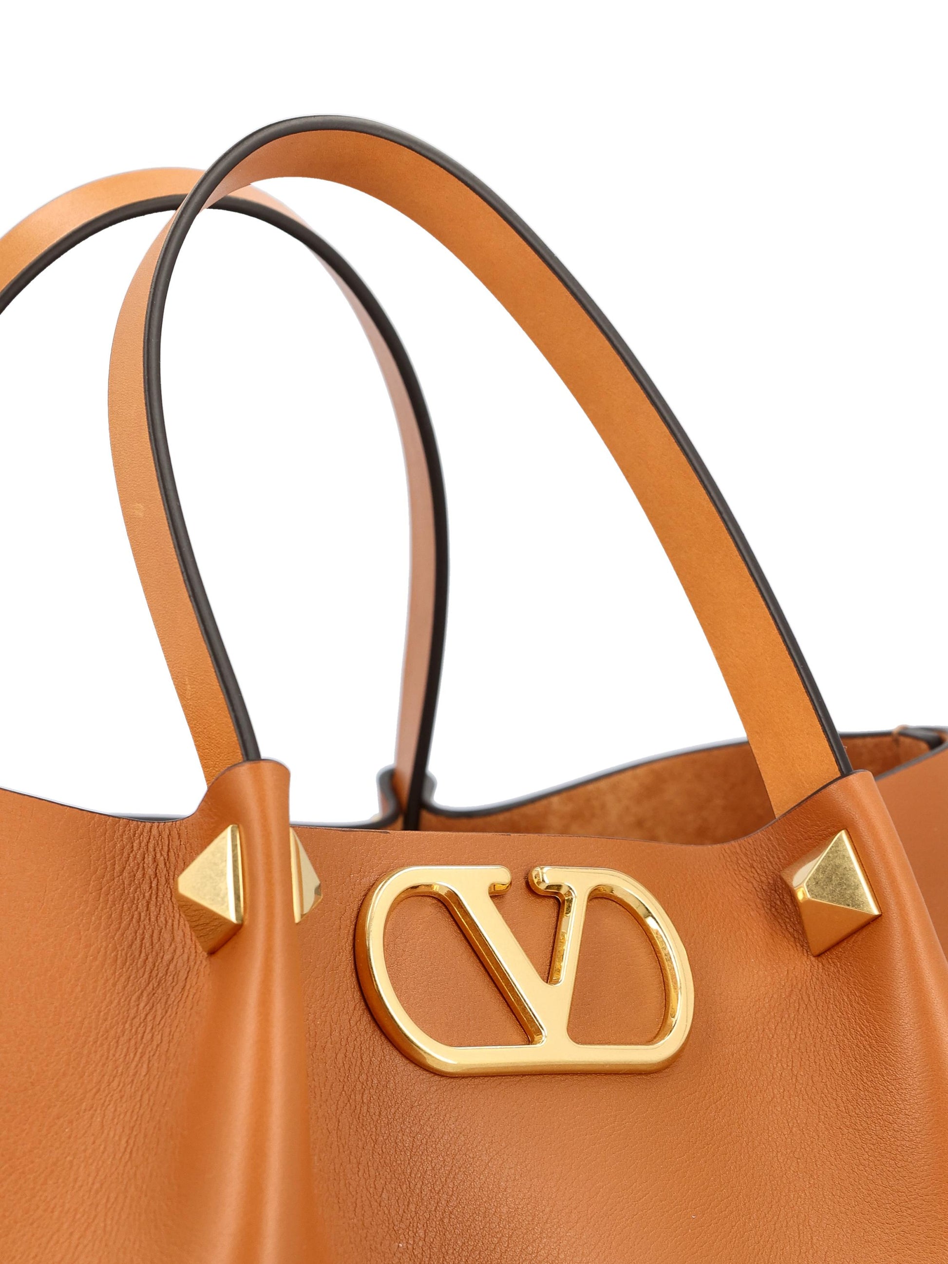 Borsa realizzata in pelle di vitello. 8W2B0T01LSX CAC VALENTINO GARAVANI 