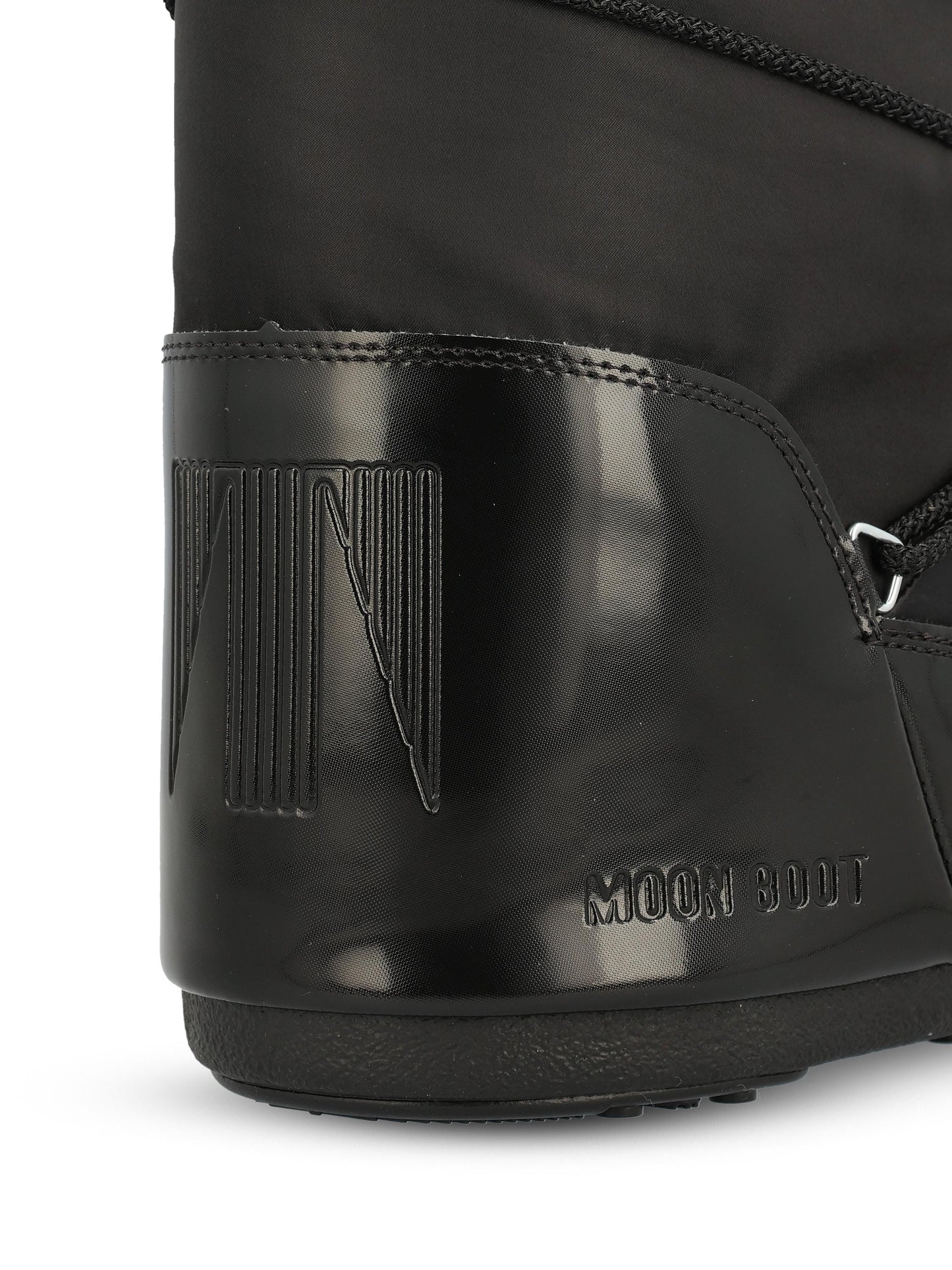 Stivale realizzato in nylon e poliestere. 80D1401680 N001 MOON BOOT 