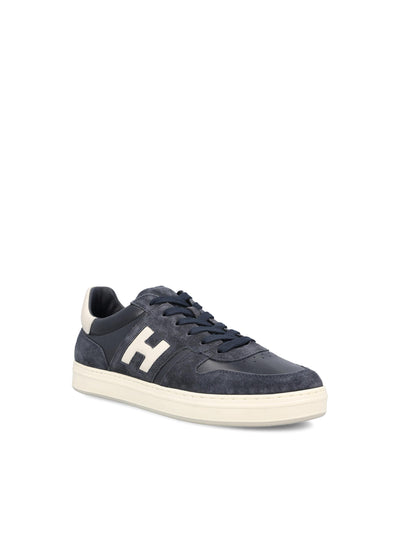 Sneakers realizzate in pelle scamosciata. HXM6680FZ00UHC 01VU HOGAN 