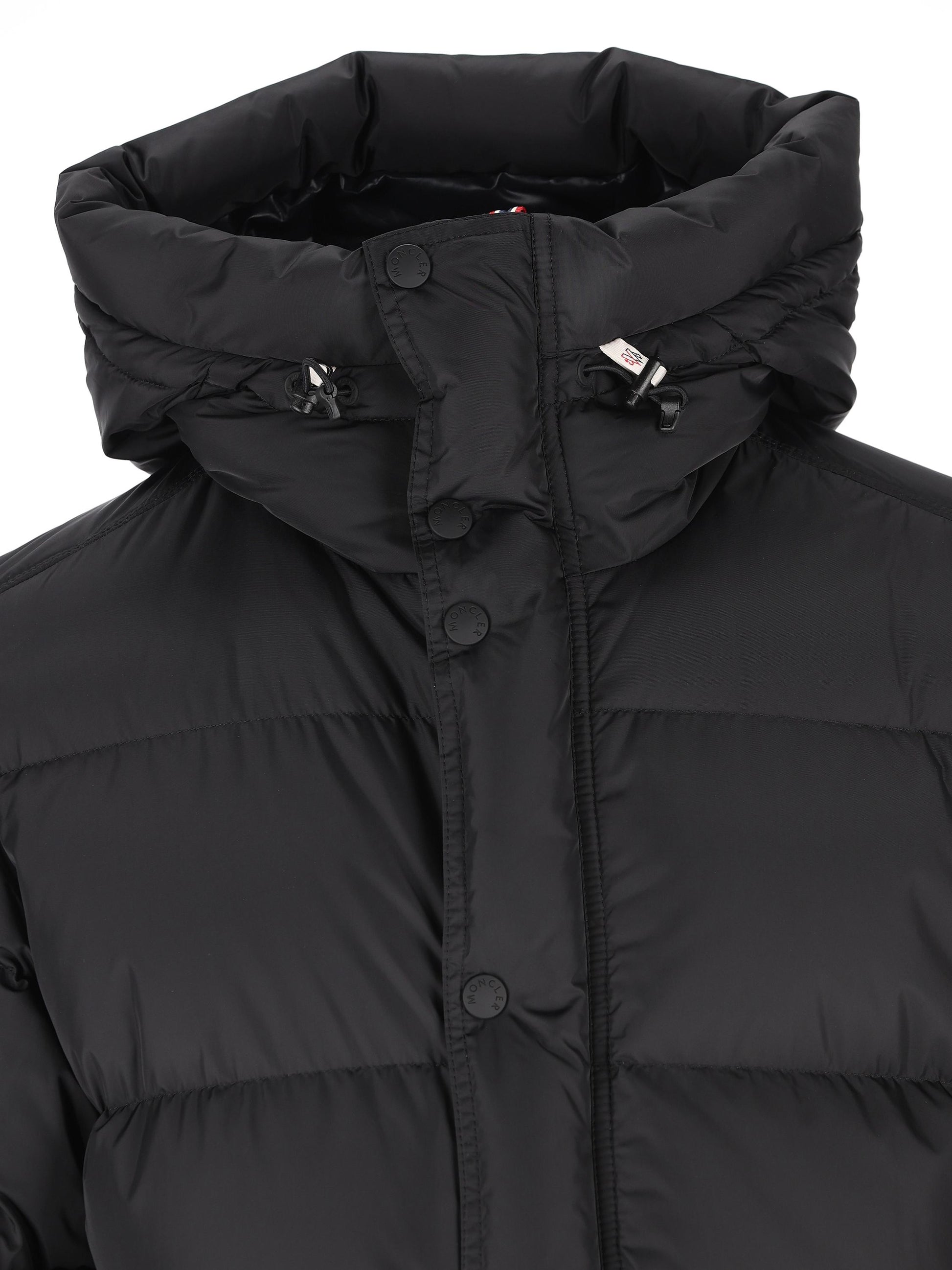 Piumino realizzato in poliammide. M1A00023 595JN999 MONCLER GRENOBLE 