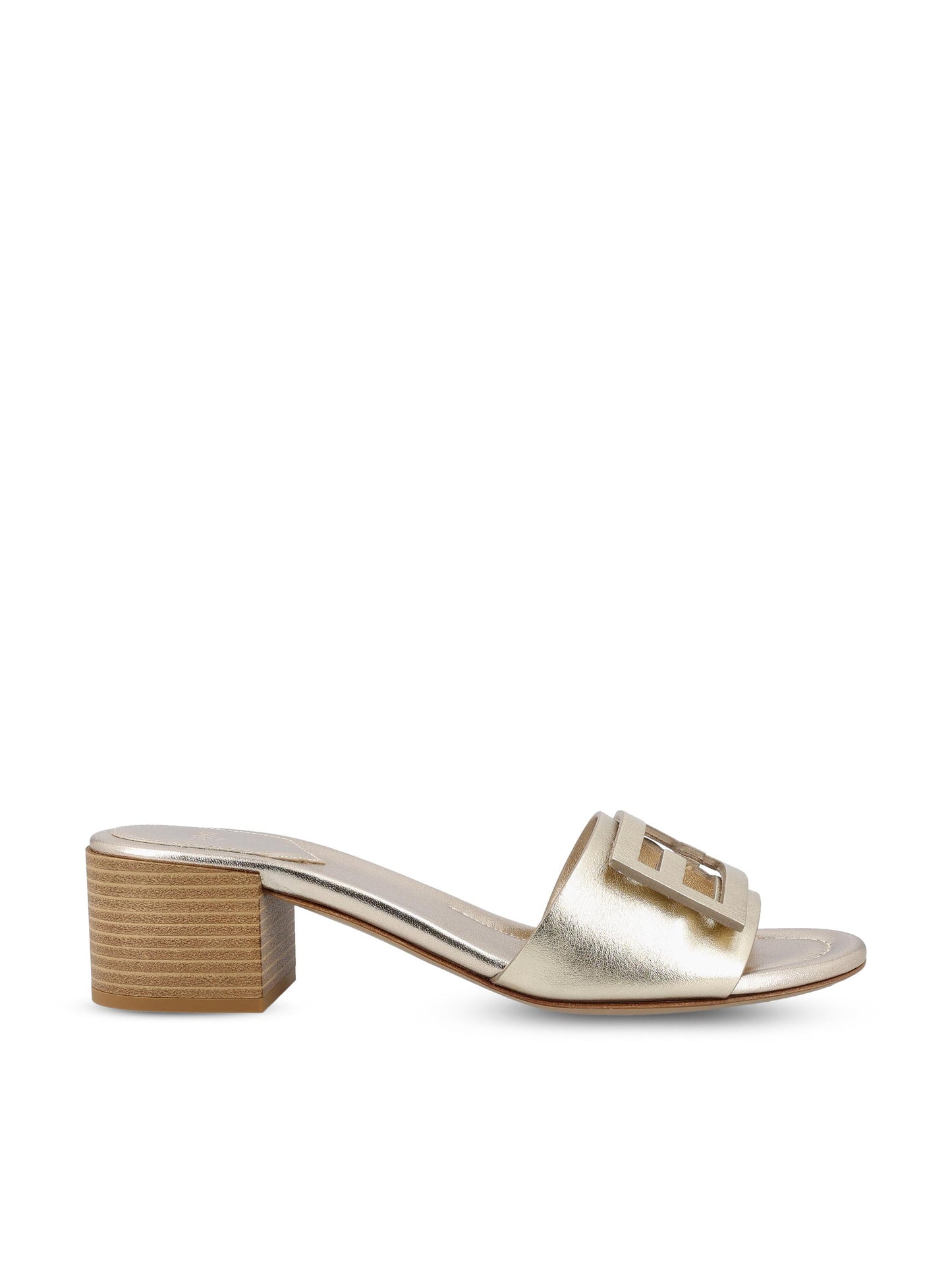 Slide realizzate in pelle di vitello. 8R8862 AY1RF0VF1 FENDI 