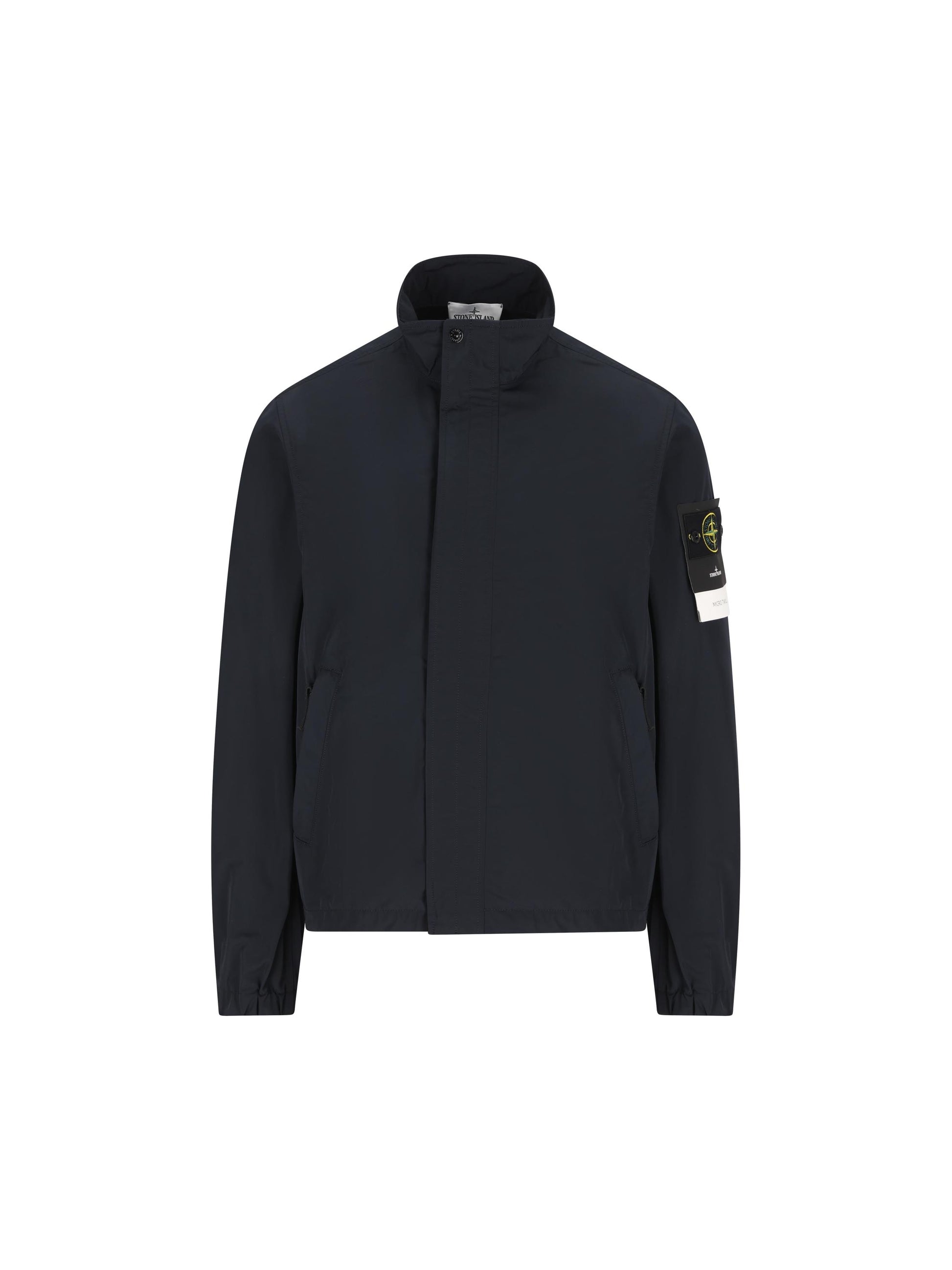 Giacca realizzata in poliestere. 4100033 S0026V0020 STONE ISLAND 