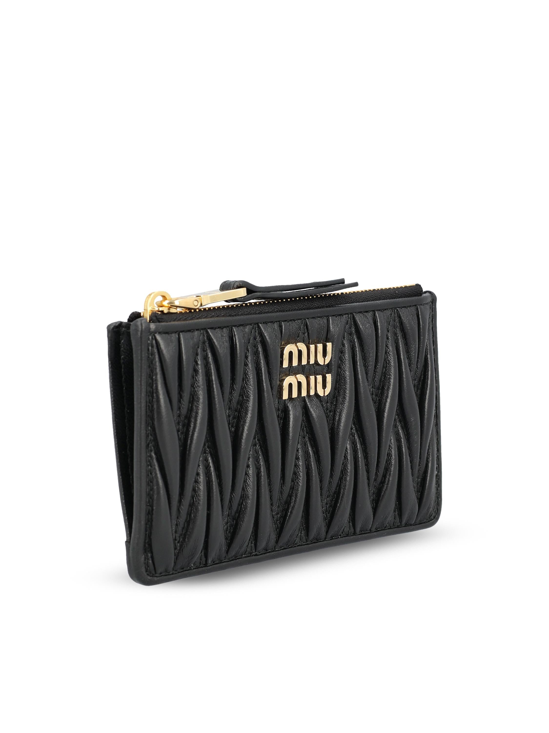 美品 miu miu マドラス L字ファスナー コンパクト ウォレット ブラック Black Small Matelassé Nappa Leather Wallet | Miu Miu