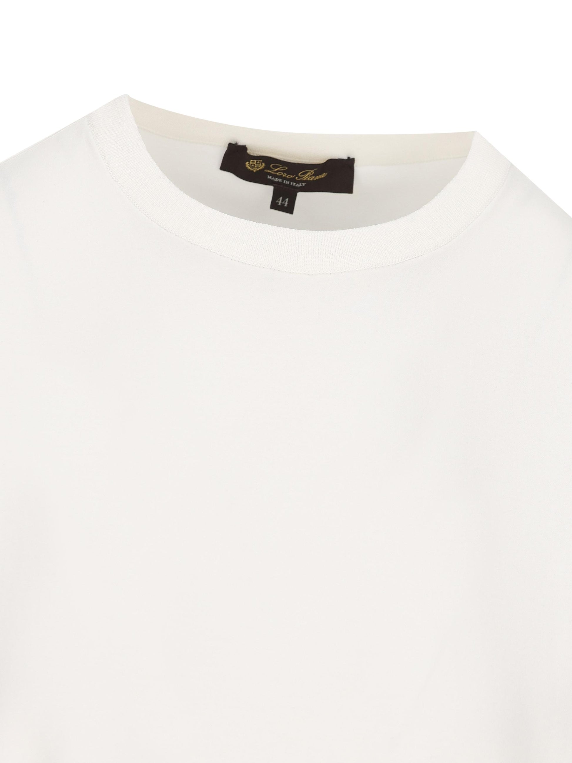 T-Shirt realizzata in cotone. FAO5498 1005 LORO PIANA 