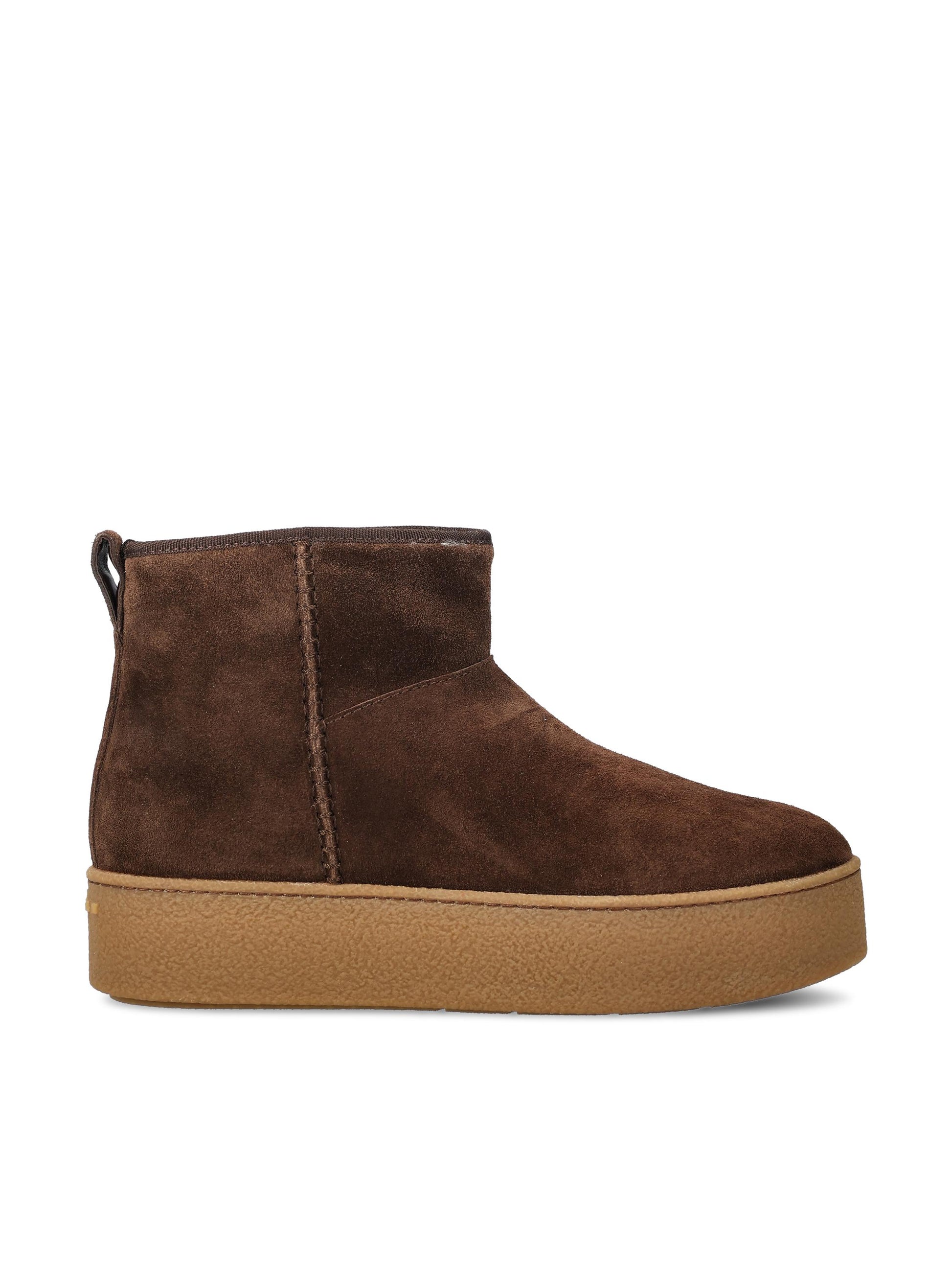 Stivali realizzati in pelle scamosciata. HXW6980FT50BTM S610 HOGAN 